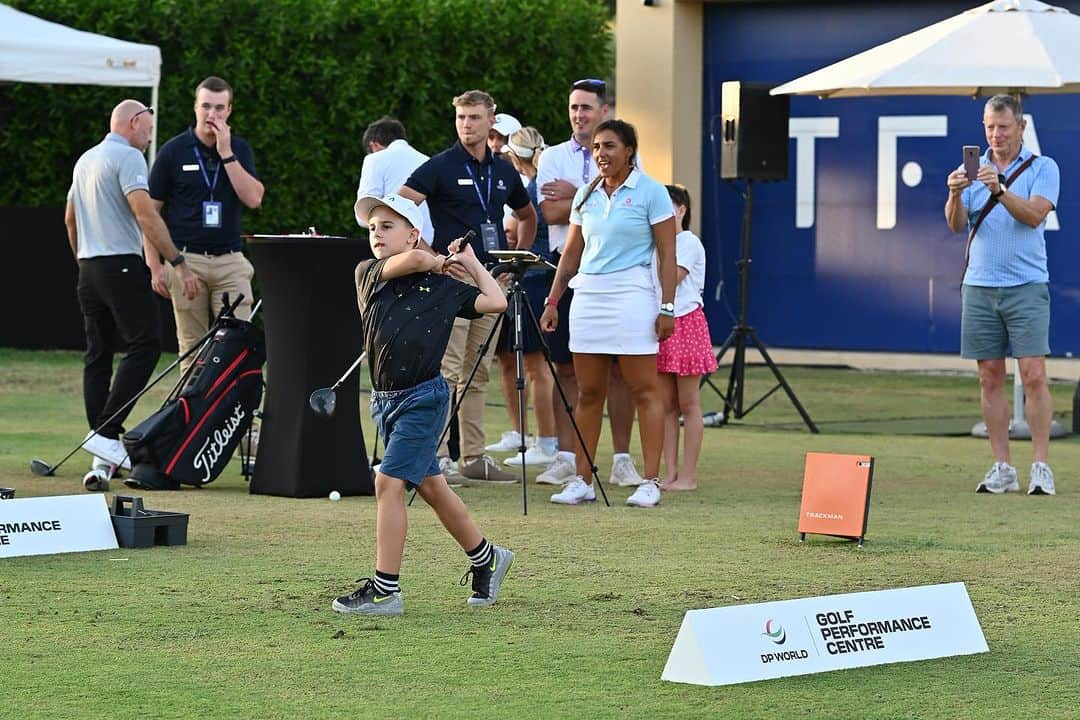 トミー・フリートウッドさんのインスタグラム写真 - (トミー・フリートウッドInstagram)「Yesterday was EPIC as we celebrated one full year of the Tommy Fleetwood Academy at the DP World Golf Performance Centre 🤩🎉  Thank you to @officialtommyfleetwood and everyone part of the Academy for making our first birthday one to remember and for an unforgettable year growing the sport we all love 🏌️‍♂️  We can’t wait to see what the next year will bring 😍  #TeamTFA for life! 🤝⛳️  #TFA #DPWGPC #JGE」11月14日 19時48分 - officialtommyfleetwood