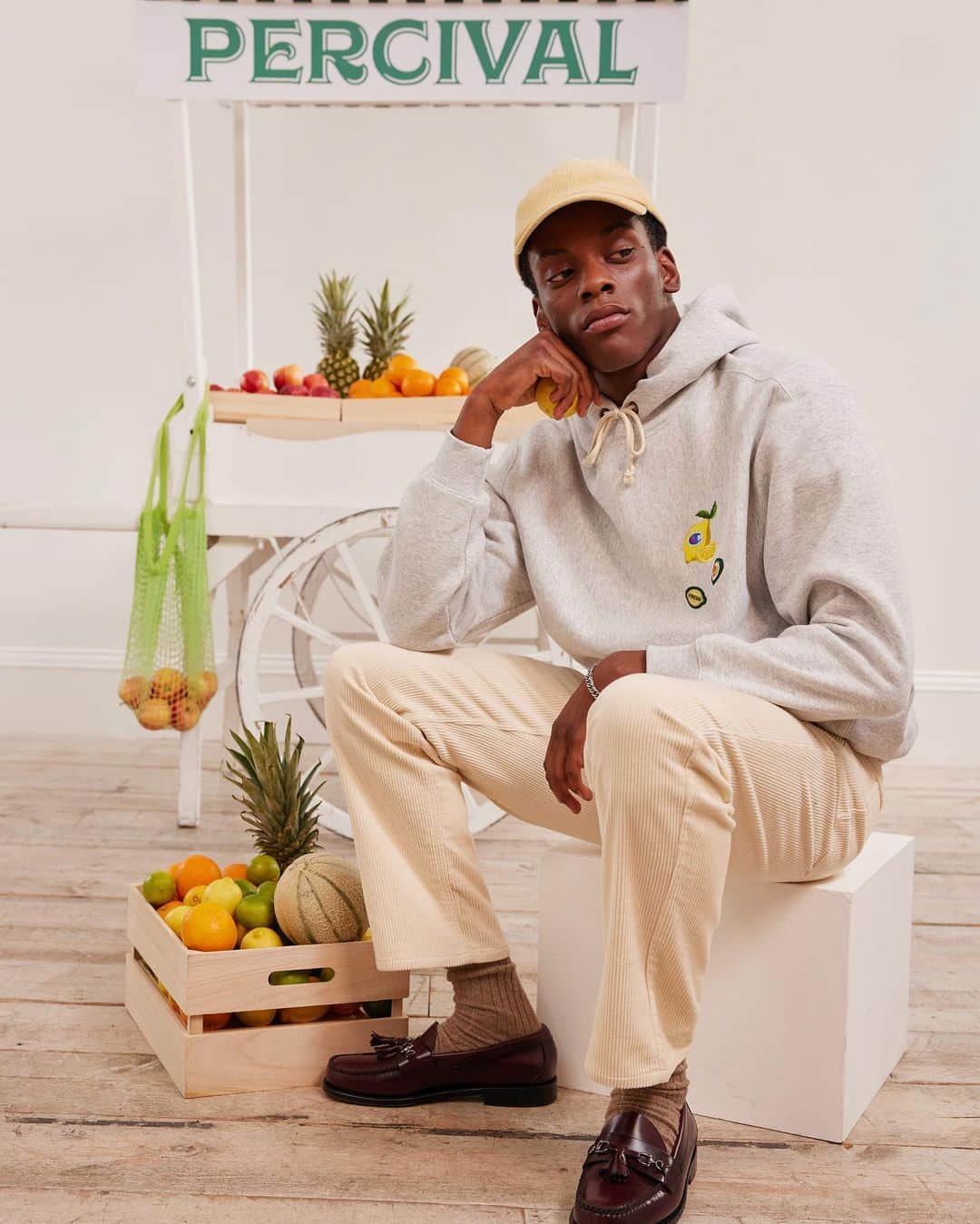 Champion EUさんのインスタグラム写真 - (Champion EUInstagram)「Introducing our 5th collection with @championeurope: The Fruit Stand.  Heavyweight Reverse Weave hoodies, track-pants, and fan favourite tees, all embroidered in typical Perci fashion.  Don't be a lemon and shop now via link in bio!🍋  #Percival #menswear #champion #hoodies #sweatshirt」11月14日 20時06分 - championeurope