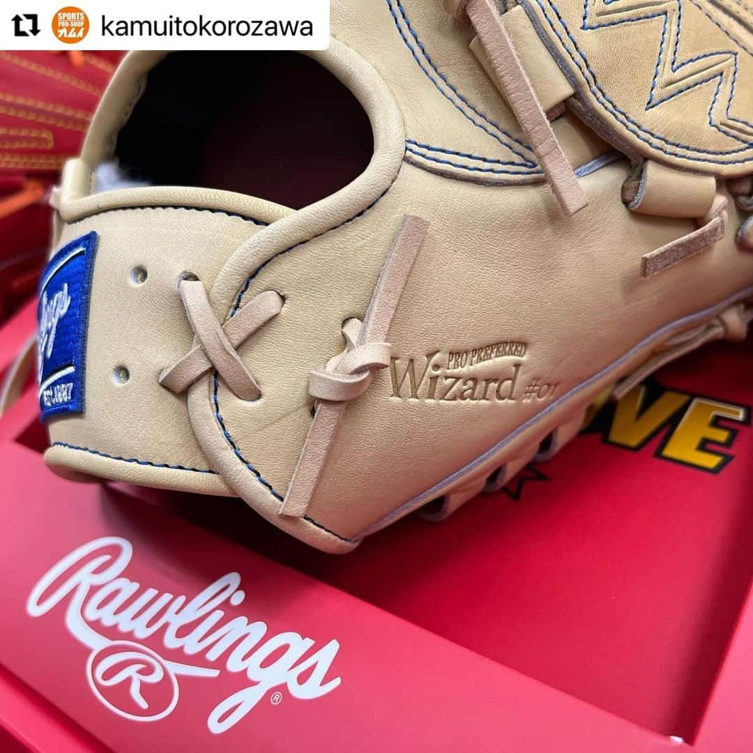 Rawlings Japanさんのインスタグラム写真 - (Rawlings JapanInstagram)「#Repost @kamuitokorozawa with @use.repost ・・・ ローリングス グラブコーナー!!  RGGC(Rawlings Gold Glove Club)店舗であるカムイ所沢店に ローリングス グラブコーナーが出来ました！  店頭にないモデルのお取り寄せはもちろん 人気のWizard#01 シリーズのオーダーも受け付けております！  実際に手に取り、ローリングスグラブの良さを体感してみて下さい！  #ローリングス #Rawlings #グローブ #Wizard #高校野球 #カムイスポーツ所沢 @rawlings_japan_llc」11月14日 20時08分 - rawlings_japan_llc