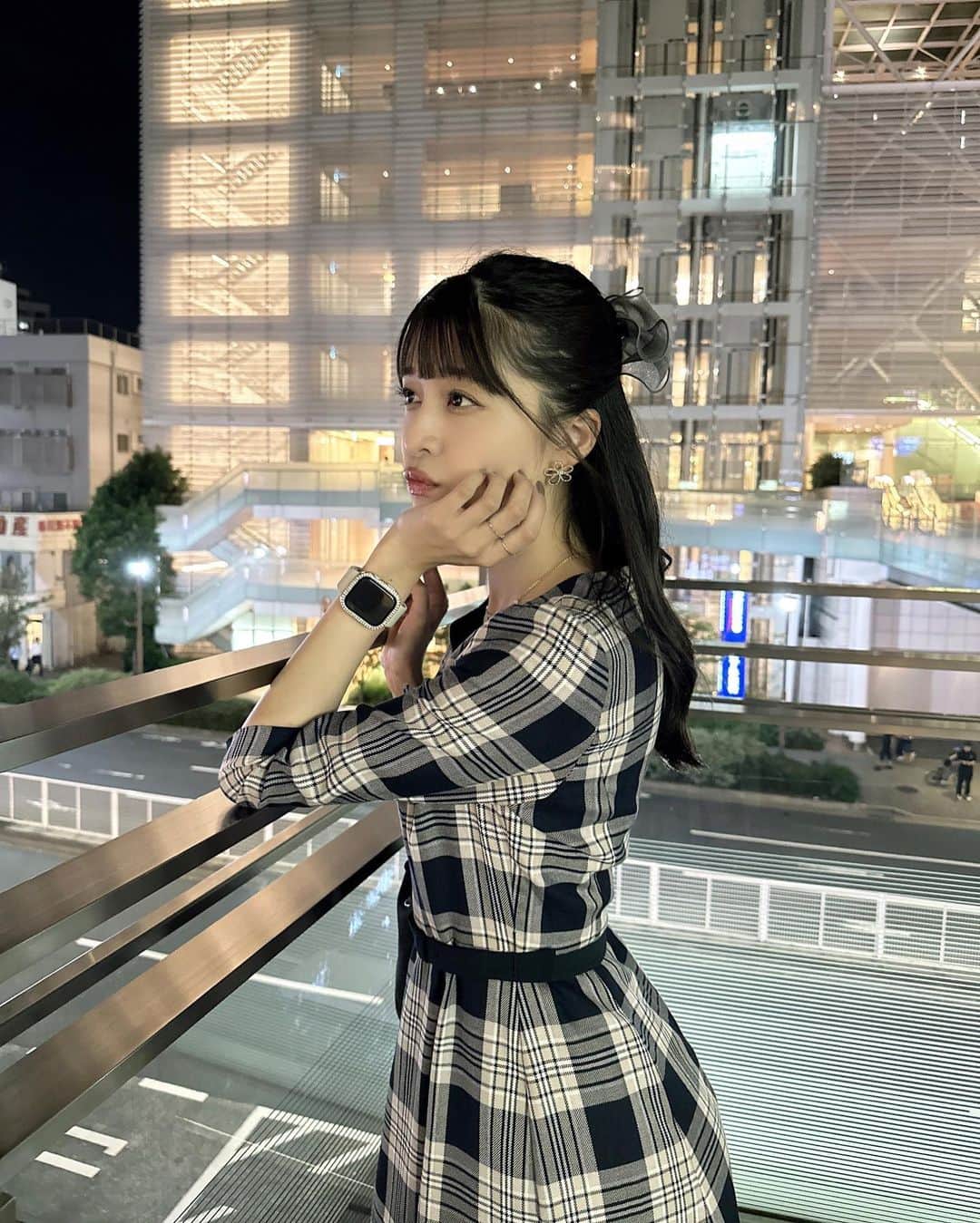 四島早紀のインスタグラム：「投稿お久しぶりです🫡♡ 更新開いちゃった💧💧  #instagood #instalike #likeforlikes #likeforfollow #followme #fff #japanese #japanesegirl #黒髪 #黒髪ロング  #photography #コーデ #ootd #dior #秋 #ワンピースコーデ #laissepasse」