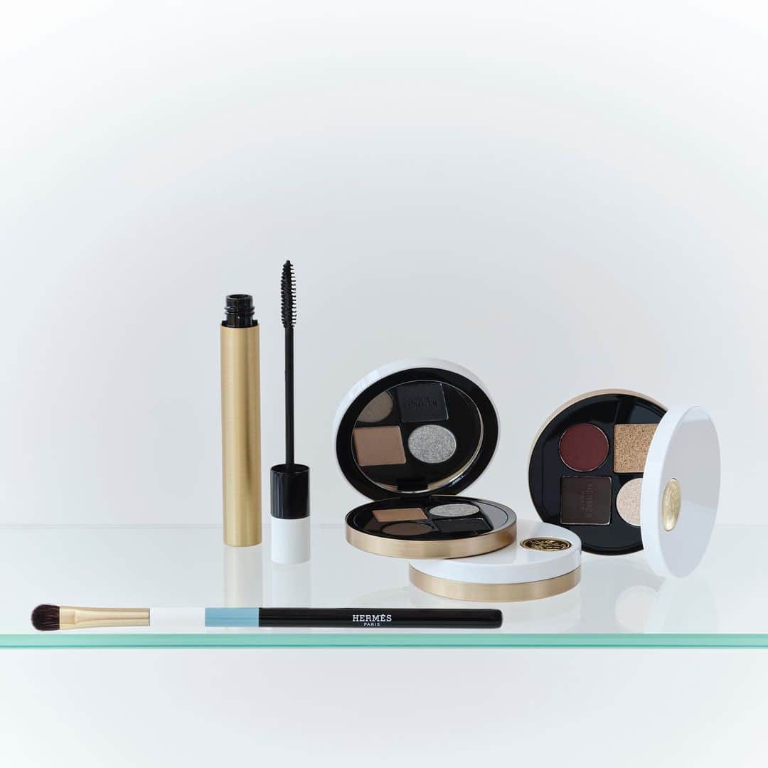 のインスタグラム：「BRIGHT BEAUTY ✨ Discover Le Regard Hermès, the new chapter of Hermès Beauty, with six harmonies of eyeshadows that elevate and illuminate, and six shades of mascara that reveal and intensify.」