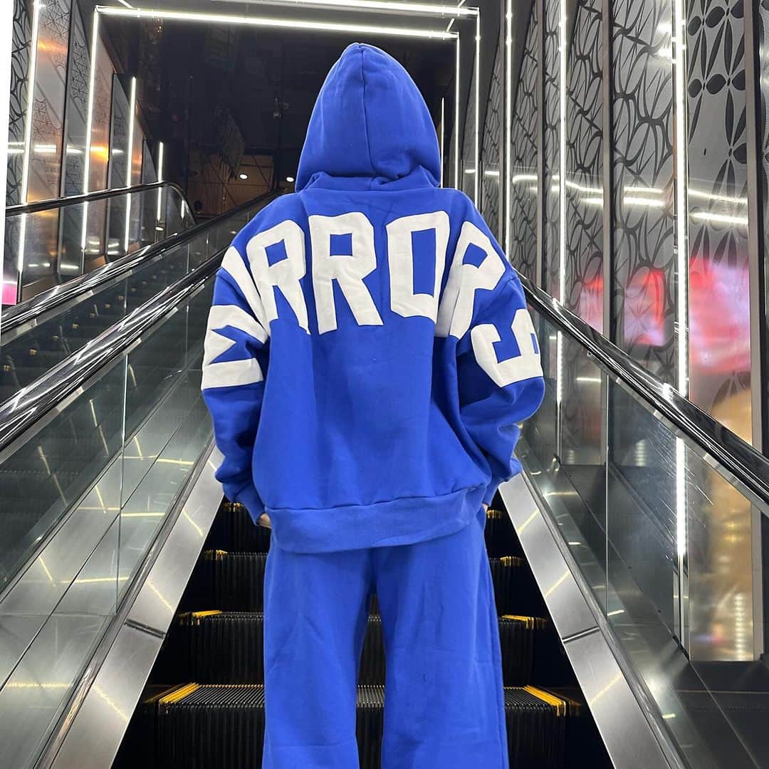 Select Shop MIRROR9さんのインスタグラム写真 - (Select Shop MIRROR9Instagram)「. 11/14(tue)20:00START  NEW ARRIVAL ✔︎ICON HOODIE ¥16830(tax in) size/M L XL color /BL GR  PL ✔︎ICON PANTS ¥16500(tax in) size/M L  color/BL GR PL  #MIRROR9 #ミラーナイン」11月14日 14時36分 - mirror9official