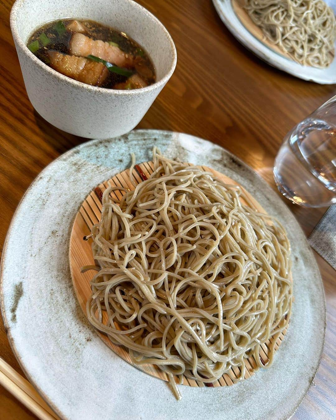 齋藤菜月さんのインスタグラム写真 - (齋藤菜月Instagram)「愛しのルーク❤️  小淵沢空気が綺麗で癒された⛰️  長坂に行く際は #べいくはうすフェアリー 寄ってね❤️  PAUSEの十割蕎麦も美味しかったあ🥹💓  今日、明日はバーサイトウ 16-20日旅行でお休みさせていただきます！  21日から通常営業（火曜〜金曜）です❣️  西麻布N、ピンポン、Fは毎日営業しておりますので ご連絡ください❤️ @nishiazabu.n   #パン屋さん#長坂#北杜市#小淵沢 #豆柴#shibainu #dogsofinstagram」11月14日 14時34分 - irisnacchi