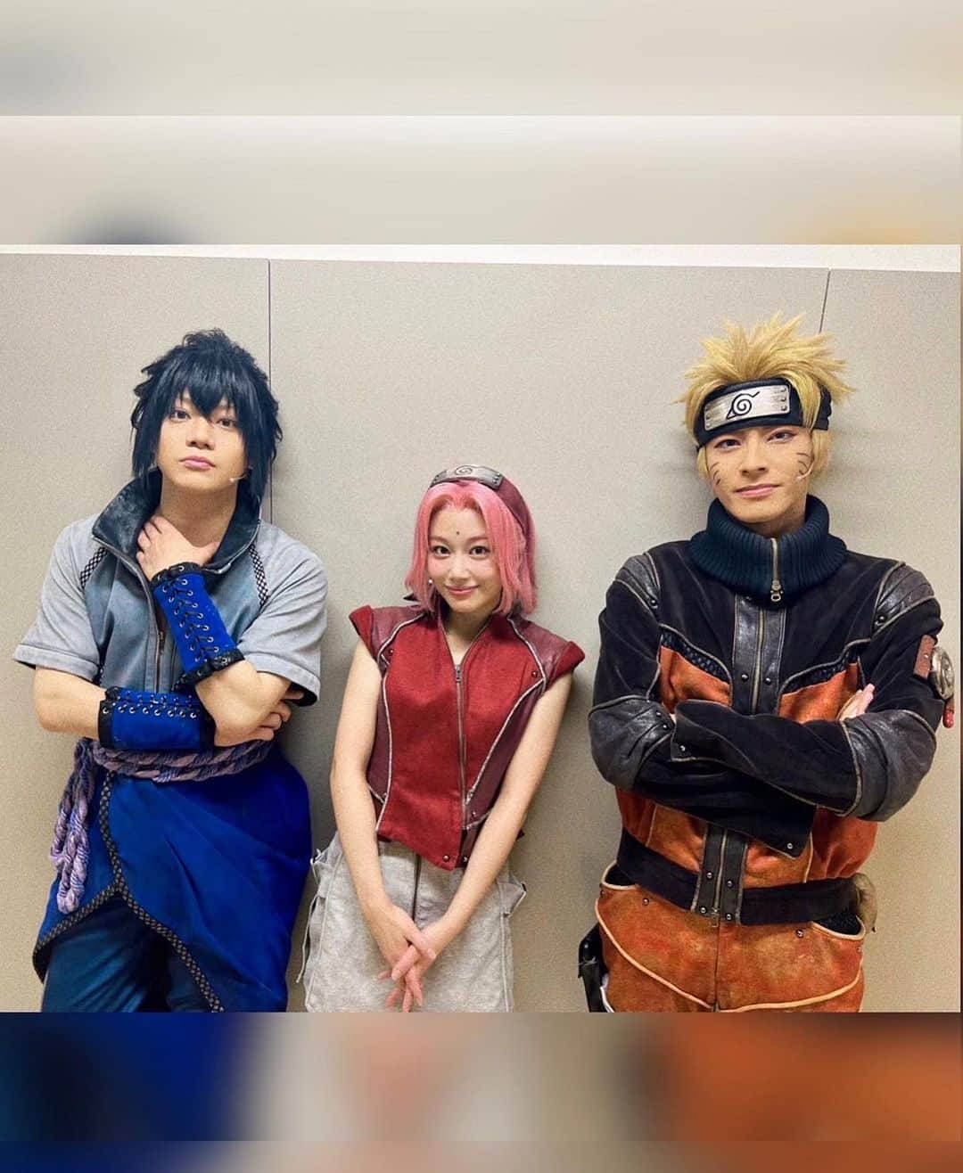 伊藤優衣さんのインスタグラム写真 - (伊藤優衣Instagram)「舞台NARUTO🍥🍃  初演から8年間、計327公演 改めて応援していただき 誠にありがとうございました。🍥 ⁡ 偉大なる"NARUTO"という作品に出会い ここまで一つの役を演じ続けられた事、 本当に有り難く思います。 ⁡ この8年間、日本だけでなく海外での公演もあり、 マカオ、マレーシア、シンガポール、中国6都市… これまでにたくさんの場所を訪れ、 素晴らしい景色の数々を目にする事が出来ました。 このような貴重な経験をさせていただいた事、 私にとって人生の宝物です。 ⁡ ⁡ 大好きな第七班。 ⁡ 形は変われど、 4人で並べる日が来て本当に嬉しかった。 これまでの長い歴史、どの瞬間も大切。 ⁡ 第七班のシーンが今作あったけど そんなの何年振りだろうか…。 ⁡ みんな頼もしくて、 それぞれ違う形で作品を引っ張っていってくれました。 本当にありがとう。🌸 ⁡ ⁡ そして何より春野サクラちゃん。 あなたに出会えて、演じる事が出来て 私は幸せ者だ…！！！ ⁡ サクラちゃんの気持ちを考えると 毎回苦しくて悔しくて、 複雑な気持ちを抱え続ける彼女を ずっとずっと、抱きしめていました。 ⁡ 彼女が心から笑顔になれる瞬間までお届け出来て 報われたよね、本当に。 でもね、この事書いてるとまだうるうるしてしまう。😂 8年間も一緒だったんだもの。許して。😂🌸 ⁡ これからもずっとずっと、大好きだ。 ⁡ ⁡ "NARUTO"の作品と同じように 舞台NARUTOもこの先愛され続ける事を 願っています…！ ⁡ 本当にありがとうございました🍥🍃 ⁡  #naruto #ナルト #ライブスペクタクルnaruto #舞台 #舞台naruto #第七班 #春野サクラ #伊藤優衣  ⁡」11月14日 20時28分 - ito_yui0426