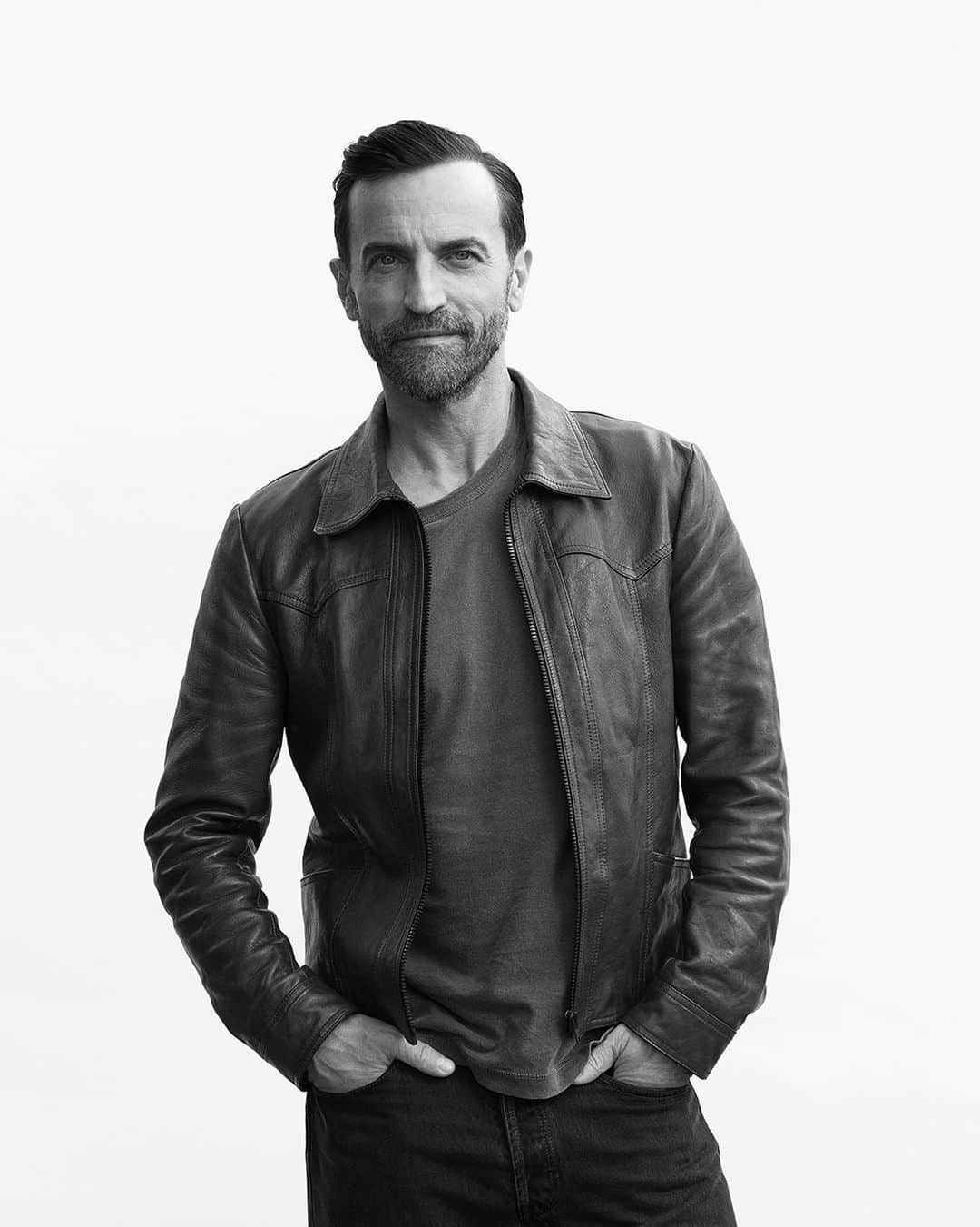 ルイ・ヴィトンさんのインスタグラム写真 - (ルイ・ヴィトンInstagram)「Nicolas Ghesquière for Louis Vuitton. The Maison is pleased to announce @NicolasGhesquiere will renew his role as the Artistic Director of Women's Collections, demonstrating an unceasing creativity and innovative spirit. Continuing a legacy that began ten years ago, Nicolas Ghesquière's inspiring vision has shaped a signature feminine aesthetic at Louis Vuitton.   #NicolasGhesquiere #LouisVuitton」11月14日 16時03分 - louisvuitton