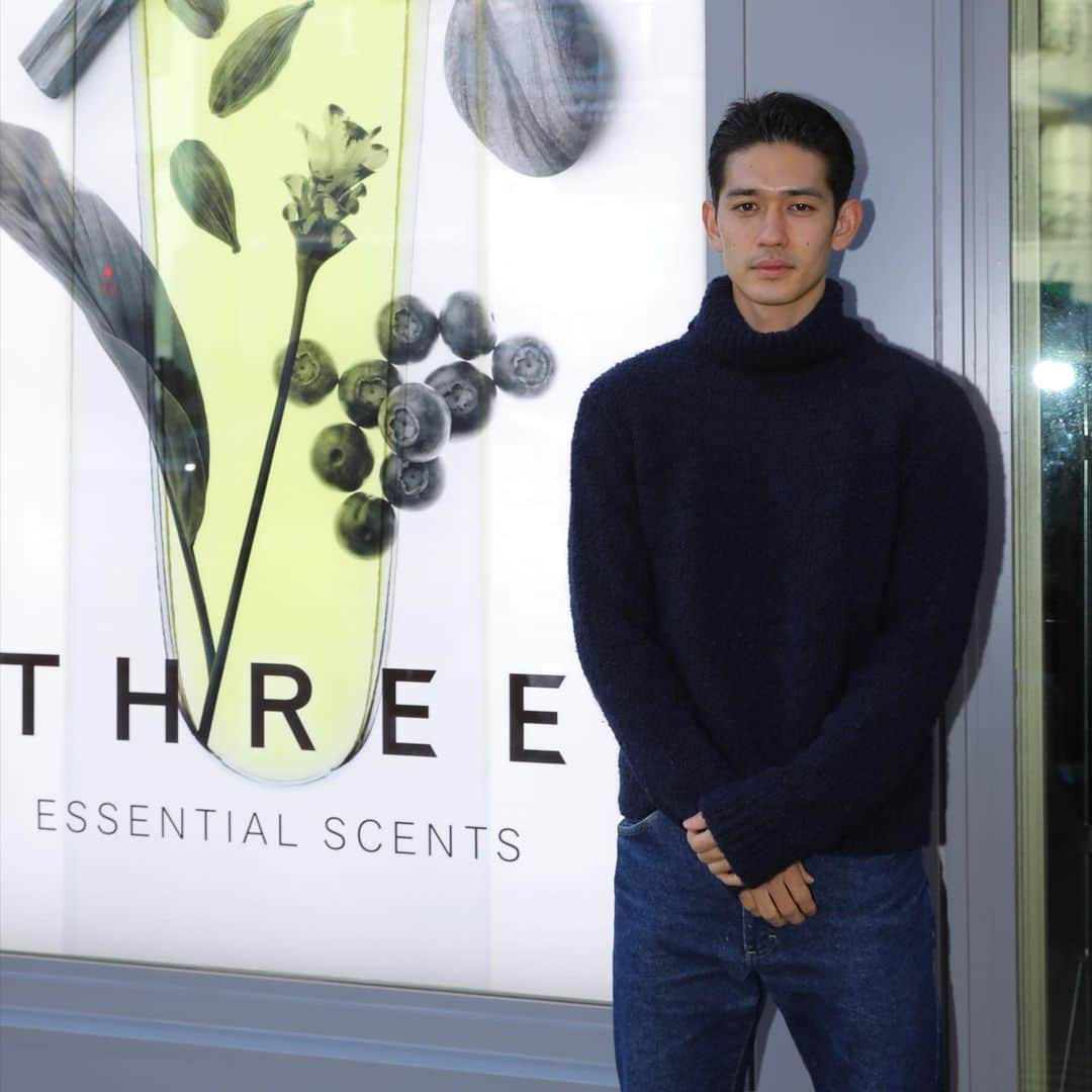 Keisuke Asanoのインスタグラム：「お邪魔しました @threecosmetics 「ESSENTIAL SCENTS GARDEN」11/20まで、ZeroBase表参道で開催中  #エッセンシャルセンツ #フレグランス #PR」