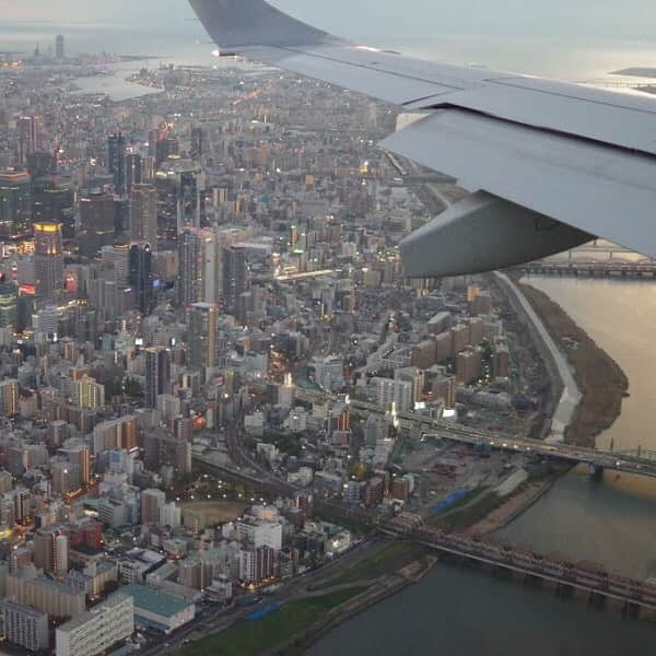 木の家ミヤシタさんのインスタグラム写真 - (木の家ミヤシタInstagram)「先週末は、宮下木材&宮下の社員旅行旅行でした😊  神戸の事務所で集合して、加東市〜大阪空港へ、チャーター便に乗り（あ、違うか💦）目的地は福岡、美味しいものいっぱい食べました❤︎  中洲に宿泊し、次の日は長崎へ  お天気にも恵まれて、楽しい旅行となりました。  詳細はまた、ブログで❤︎  #社員旅行 #太宰府天満宮 #海のなかみち #金印 #中洲の夜 #クリスマスいるミネーション #クリスマスマーケット #屋台 #長浜ラーメン #ホテルイルパラッツォ #長崎 #大浦天主堂 #飛行機 #バス旅」11月14日 16時48分 - miyashita_wood