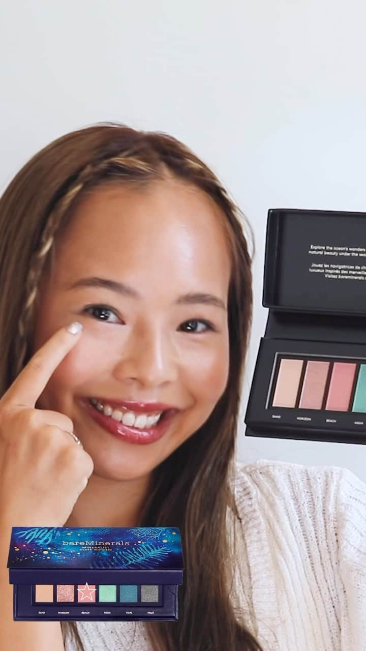 bareMinerals JPのインスタグラム：「スペシャルなシーズンは、特別感のあるメイクアップを✨ 💚🩷green x pink makeup🩷💚  珊瑚のピンク、水面で輝く太陽の光。 幻想的で活気あるOCEANの世界をモチーフにする ホリデーコレクションでいつもとは違うアイメイクを。  水に濡れたような透け感のあるラメで、 思わず見入ってしまうお目元に🪸🪄  【HOW TO】 ① SANDをアイホール全体、下まぶたに沿ってなじませます。 ② AQUAを二重の幅を目安にのせ、幻想的な眼差しを演出します。 ③ HORIZONを下まぶたのキワになじませます。 ④ BEACHを下まぶたの目じり側に、TIDALを上まぶたの目じりにのせ引き締めます。  ◎ミネラリスト オーシャンワンダーズ アイシャドウ パレット ・内容量:6.6g ・価格:5.500円（税込）  #つけないよりも肌に良い  #ミネラリストオーシャンワンダーズアイシャドウパレット #ベアミネラル #クリーンビューティー #ビーガンコスメ #ヴィーガンコスメ #ナチュラルコスメ  #サステナブルビューティー #スキンケア #メイクアップ #bareminerals #barebeauties #vegancosmetic #sustainnablebeauty #makeup #skincare #クリスマスコフレ #クリスマスコフレ2023 #アイシャドウ #アイシャドウパレット #ホリデーコフレ #ホリデーギフト #ギフト #ハッピーサステナブルホリデー#holidaymakeup #christamasmake #holidaycollection」