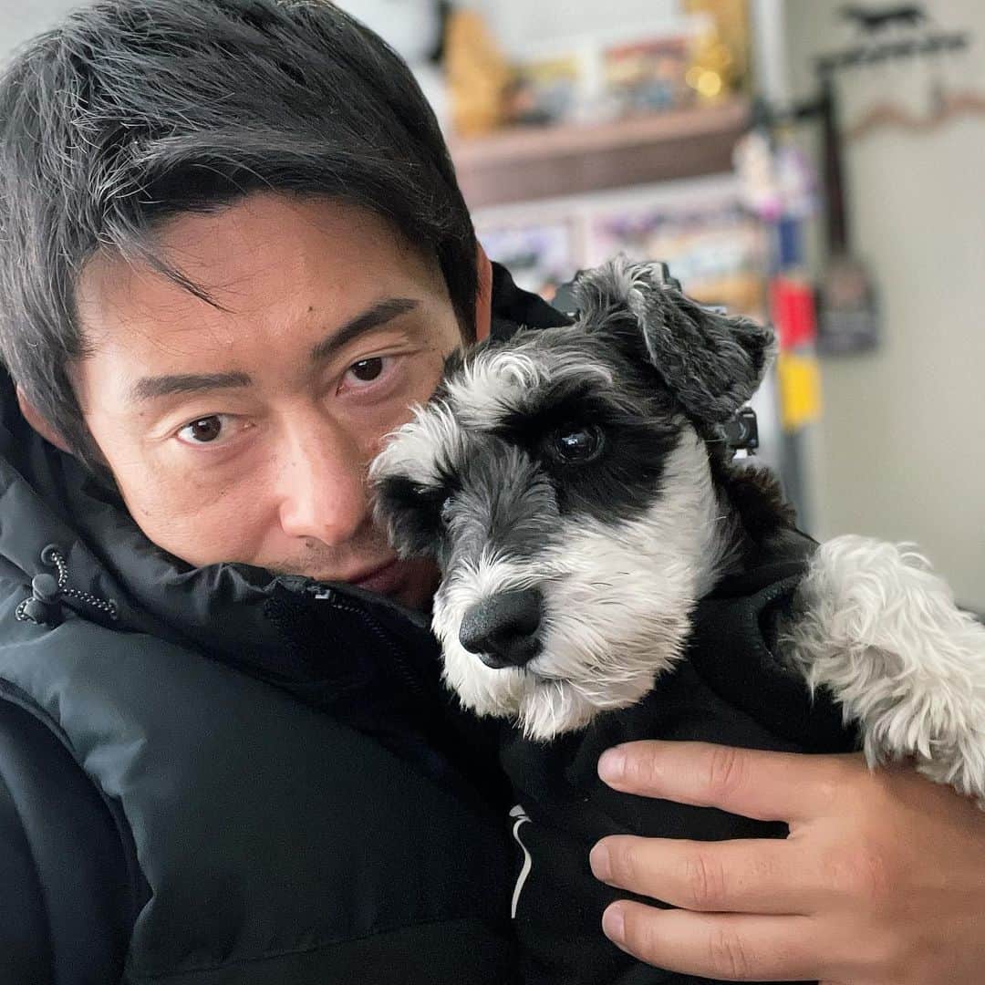 吉永啓之輔のインスタグラム：「寒いねー🐶」