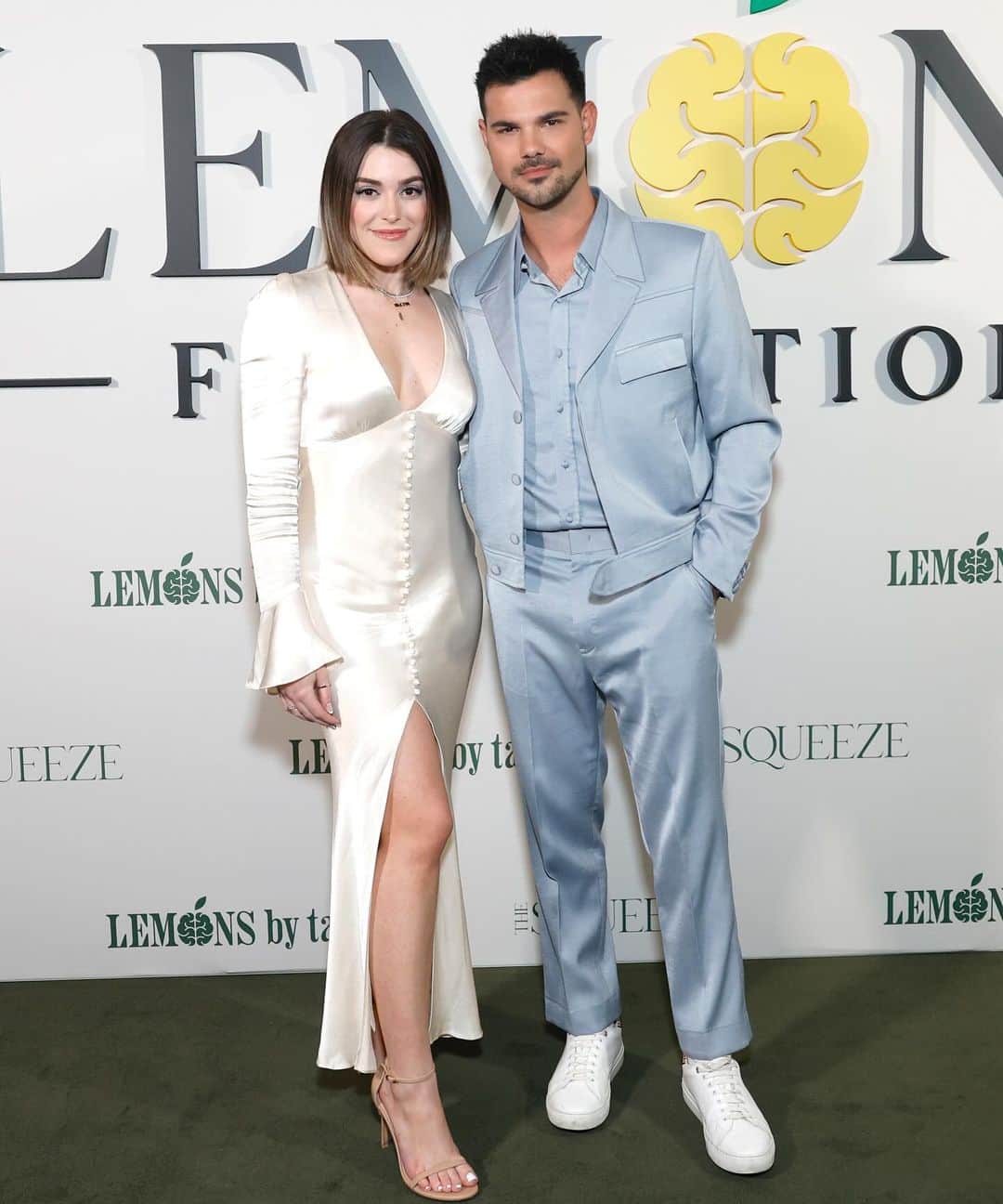 Just Jaredさんのインスタグラム写真 - (Just JaredInstagram)「Taylor Lautner and wife Tay Lautner celebrated their one-year wedding anniversary over the weekend by hosting the inaugural Lemons Foundation Gala to raise mental health awareness. More details on JustJared.com! #TaylorLautner #TayLautner Photos: Getty」11月14日 17時33分 - justjared