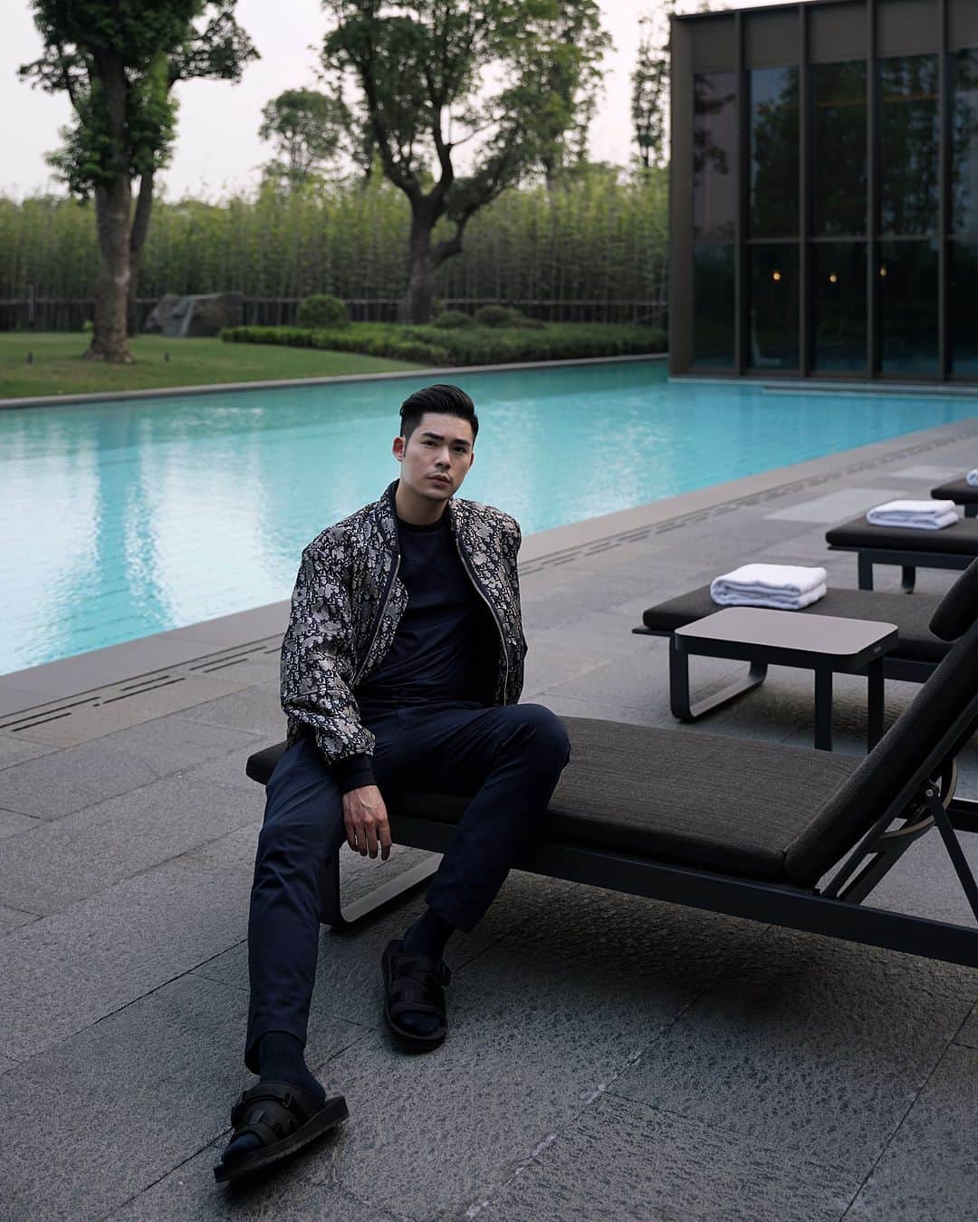 Christoffer Chengのインスタグラム：「The way to love anything is to realise that it may be lost.」