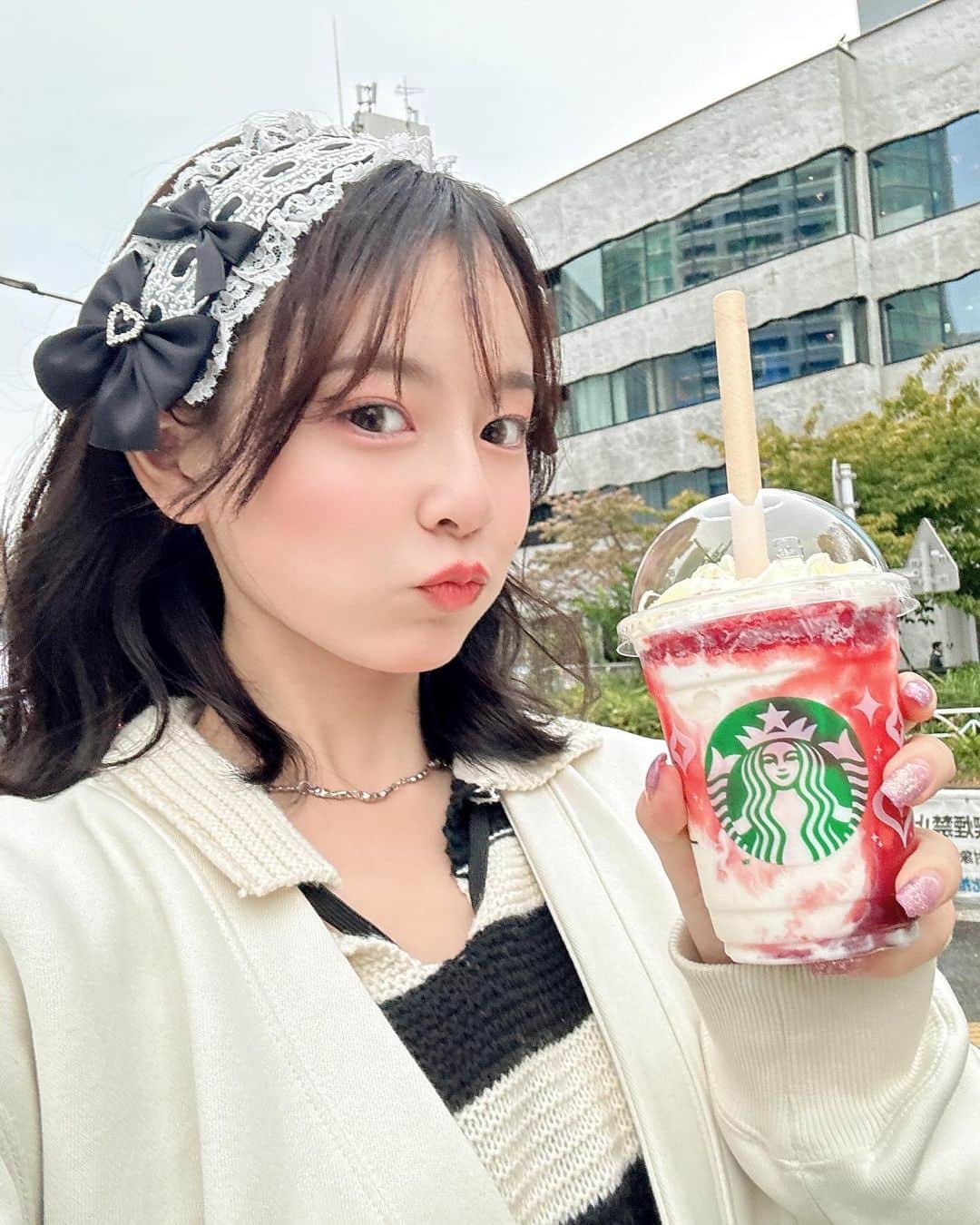 小國舞羽さんのインスタグラム写真 - (小國舞羽Instagram)「 .•¨•.¸¸.•¨•.¸¸ .•¨•.¸¸.•¨•. TGCの待機中 ...