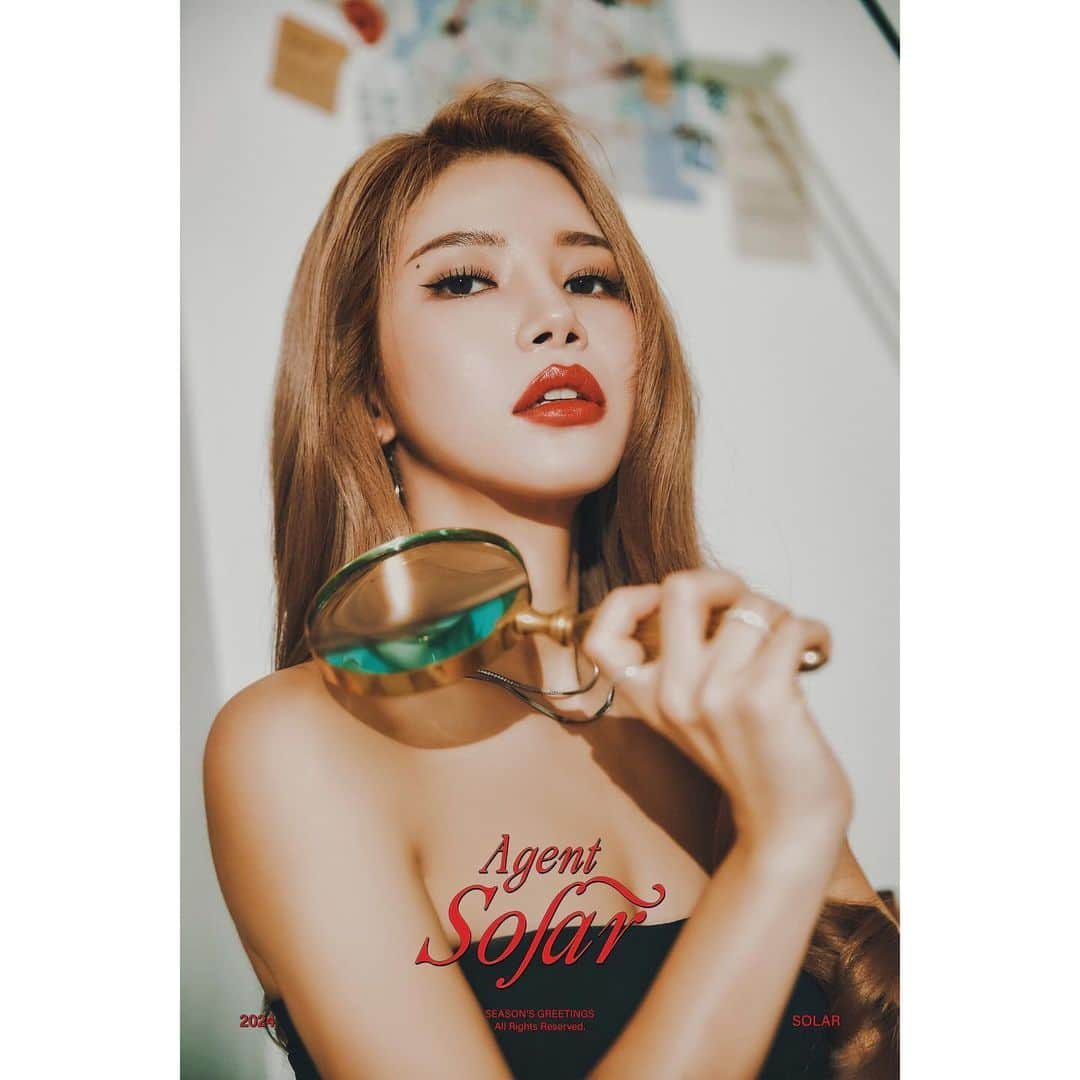 Mamamooさんのインスタグラム写真 - (MamamooInstagram)「. [#솔라]  솔라(Solar) 2024 SEASON’S GREETINGS  🕶 CONCEPT PHOTO 🕶  📍 예약 판매 기간 ✔ ~ 23.11.21 (화) 3PM  #Solar #시즌그리팅  #Agent_Solar」11月14日 18時00分 - mamamoo_official