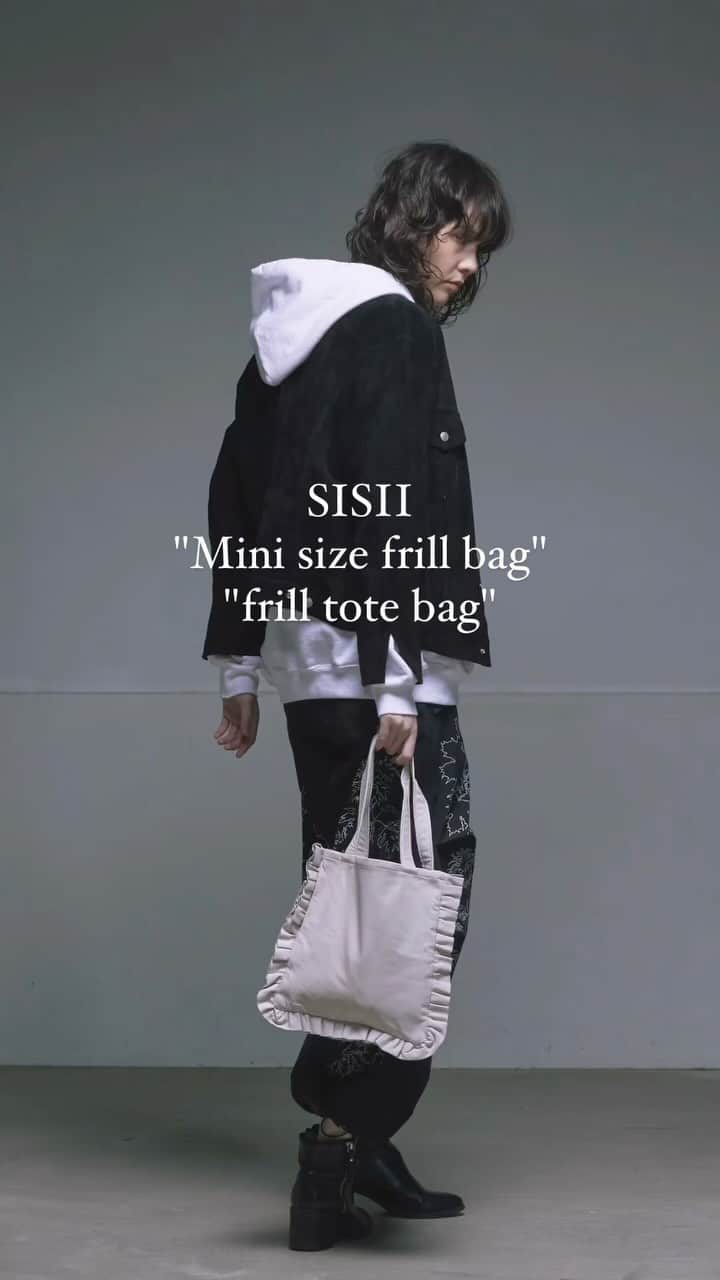 シシのインスタグラム：「"Mini size frill bag" "frill tote bag"  #sisii #leatherbag #leather」