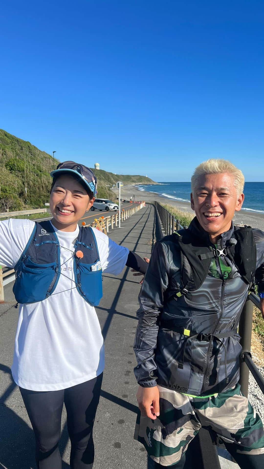 中村優のインスタグラム：「📺TOKAIケーブルネットワーク 「亮と優の静岡をゆる〜く走りませんか？」🏃‍♂️🏃‍♀️ 浜岡砂丘→御前埼灯台まで✨  御前崎の景色、すんごい気に入ってしまったまた行きたい💡❤️‍🔥 @shizu_yuru @tocochan_shizuoka @ryo_tamura7」