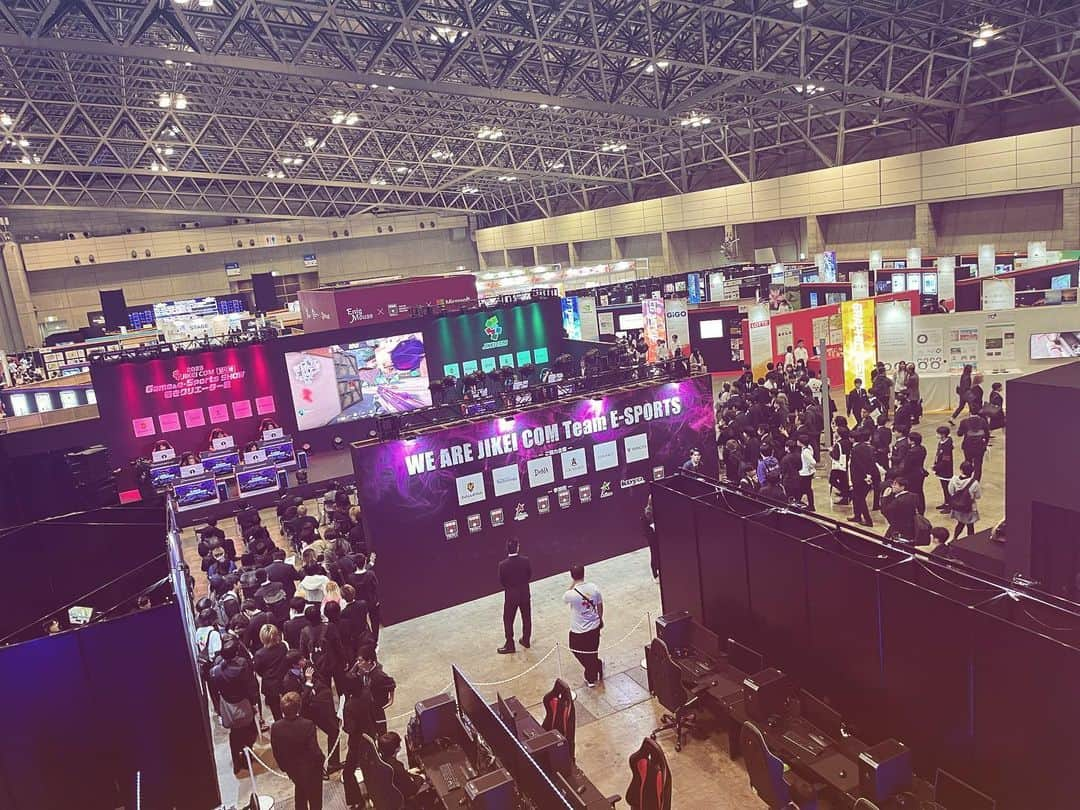 tsmshibuya_datokyoさんのインスタグラム写真 - (tsmshibuya_datokyoInstagram)「幕張メッセで行われた『JIKEI COM Game & e-Sports SHOW』では、DATOKYOの俳優・声優専攻の在校生が会場アナウンスをつとめました！  みなさんに内容が届く話し方で、会場全体に正しい案内をすることはとても大切な仕事です😊  アナウンスのみなさん、おつかれさまでした！  #datokyo #俳優 #俳優志望 #ミュージカル #ミュージカル俳優 #声優 #声優志望 #ダンス #ダンサー #テーマパーク #テーマパークダンス #テーマパークダンサー #オープンキャンパス #ljk #高校生 #高3 #高３ #高2 #高２ #進路 #進路相談 #進路選択 #進路選び #進路ガイダンス #渋谷 #東京 #tokyo #shibuya #comゲームショウ #幕張メッセ」11月14日 18時25分 - datokyo_tsmshibuya