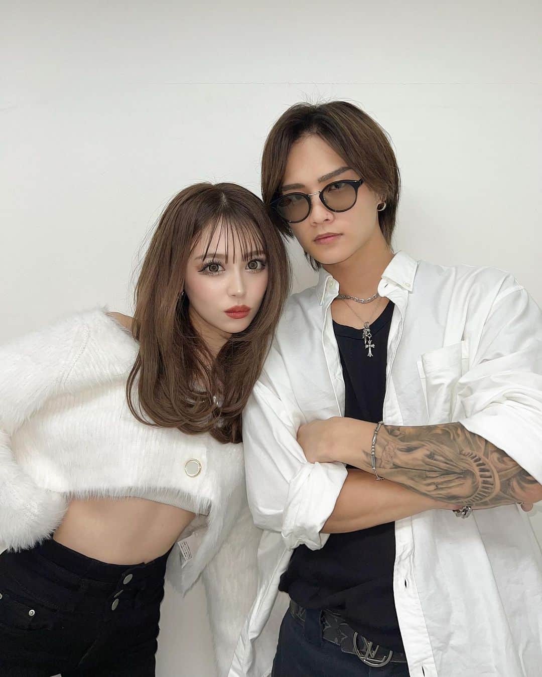 土屋怜菜（れいぽよ）のインスタグラム：「⁡ ⁡ こたぽさんですっ🐰🤍🦁🖤 ⁡ 2日間ペアでnuts誌面撮影一緒だったんだけど 本当にスタイリングの天才や〜😇🙏🏼  可愛くてくれてまじありがとうです🙌🏻💕  おつかれさまでしたあ〜」
