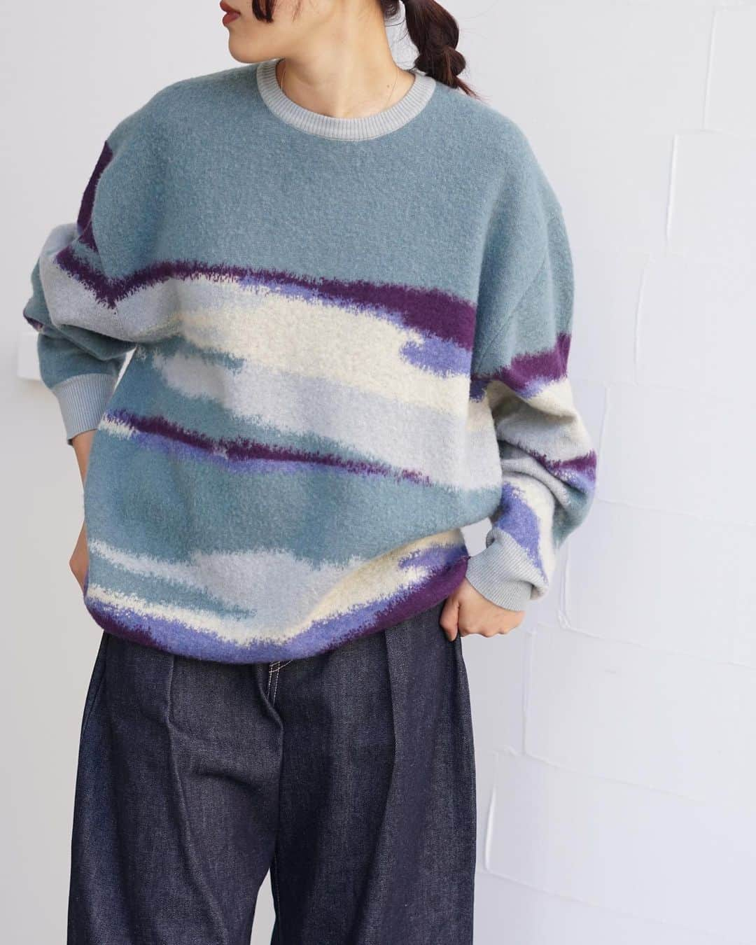 【ANN DE ARKのインスタグラム：「Graphpaper  ⁡ ⁡Jacquard Crew Neck Knit ￥41,800（税込） ⁡ 詳しくはオフィシャルサイト【ARKnets】にて。 ■商品や通信販売に関しまして ご不明な点がございましたらお気軽にお問い合わせください。 ———————————— オフィシャルサイトの在庫と店頭在庫は共有しております。 商品に関しましては、お気軽にコメントや店舗までお問い合わせください。 ⬇︎⬇︎⬇︎ @ann_de_ark  @arknets_official ⁡ #fashion #栃木 #宇都宮 #ショップ #セレクトショップ　#arknets #anndeark #graphpaper #mizuno  ⁡ ————————————」