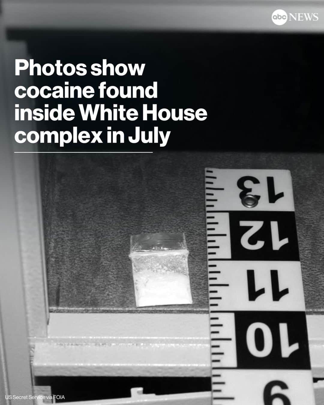 ABC Newsのインスタグラム：「Photos obtained by ABC News show a bag of cocaine found inside the White House complex inside a cubby near an entrance to the West Wing commonly used to give tours and where visitors are instructed to place phones and other belongings.  The Secret Service closed its investigation back on July 12 after it said it could not identify a suspect, saying hundreds of people had access to the area and that no security camera footage showed what happened.  Read more at the link in bio.」