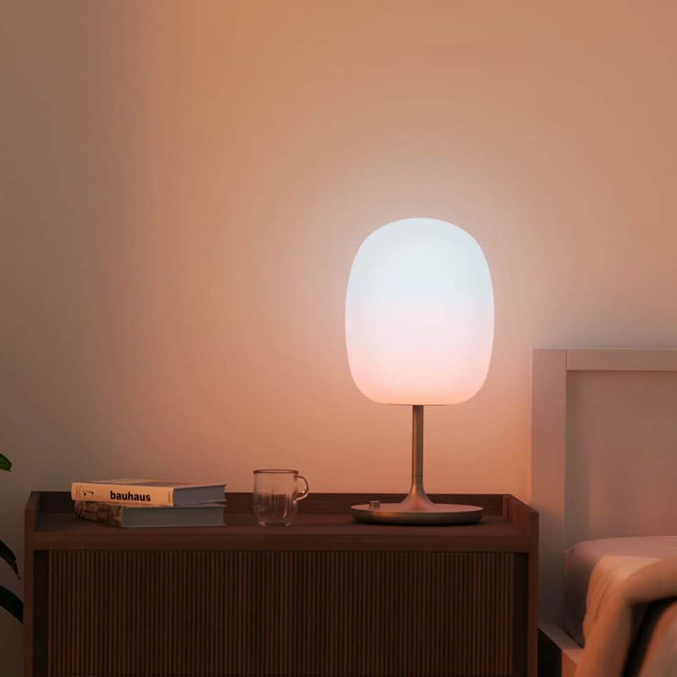 Design Milkのインスタグラム：「Don't get SAD (and by SAD, we mean seasonal affective disorder) -- chase your blues away with SKYVIEW's sunlight-simulating lamps ☀️  @bioshuman, the biology-first lighting company, has crafted these contemporary lamps to mimic natural light, not just in brightness but in an entire spectrum of colors! \\\ Check it out at the link in bio. 🔗」