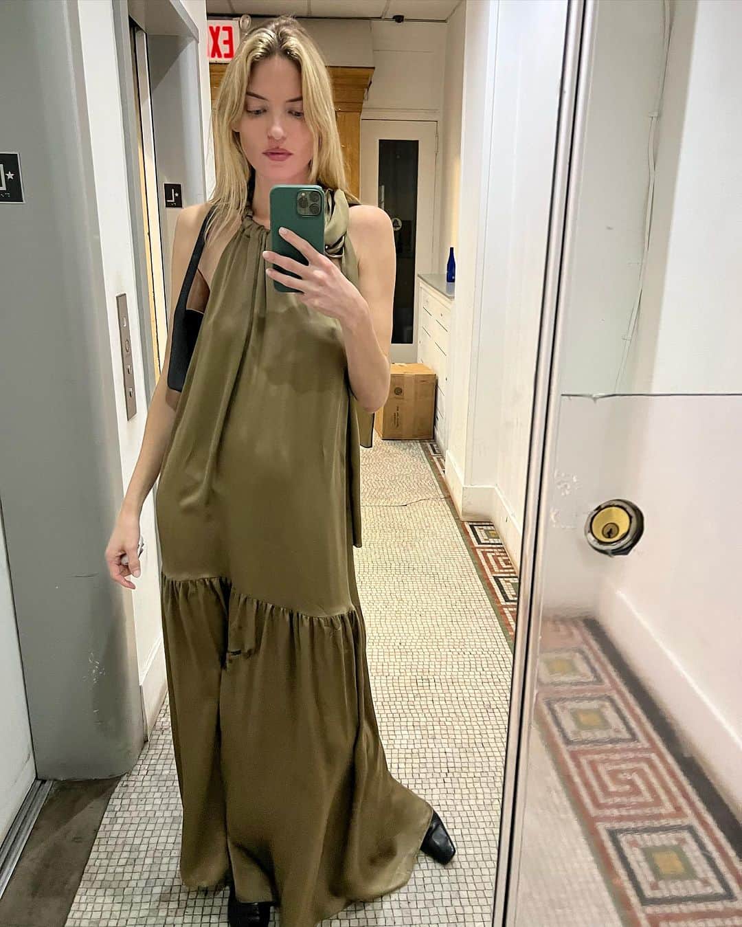 マーサ・ハントのインスタグラム：「feels 🍂」