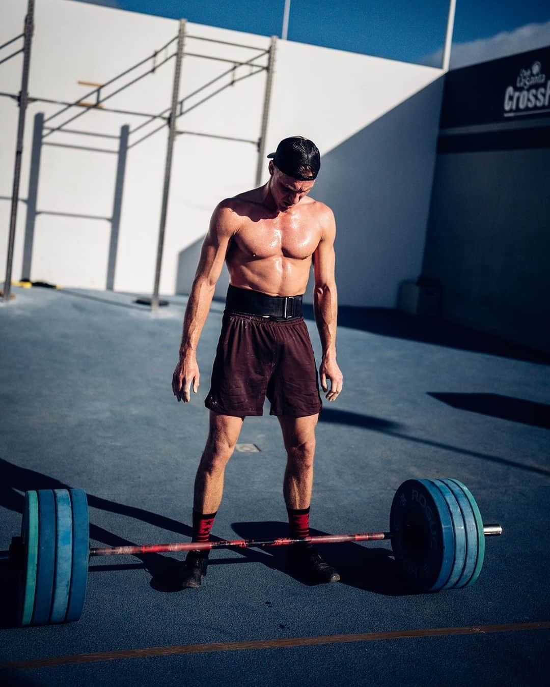 トーマス・レーラーさんのインスタグラム写真 - (トーマス・レーラーInstagram)「Let‘s go. Hope your all having a good week 📈👊🏼   #clublasanta #training #crossfit #weightlifting #outdoorgym #gymmood #lanzarote」11月14日 20時47分 - thomasroehler