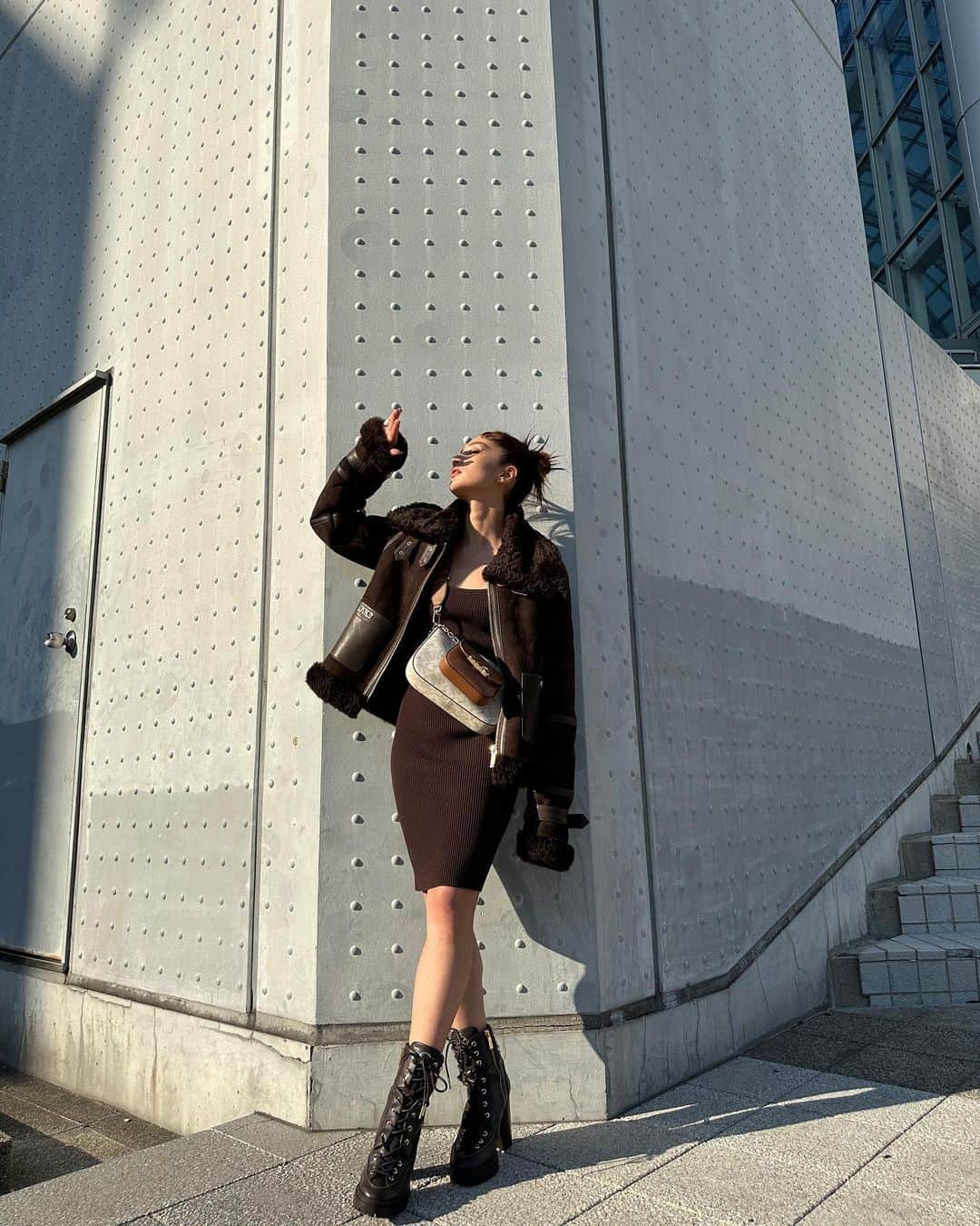 Takiのインスタグラム：「Getting cold in Tokyo with @michaelkors」