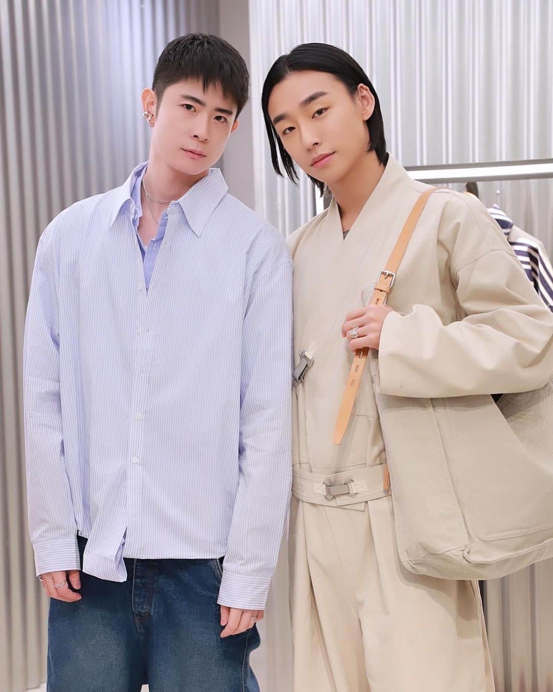 タイキのインスタグラム：「@desigual × @hedmayner ✨  LVMH prize カールラガーフェルド賞受賞実績のあるフランスベースのブランド @hedmayner と @desigual のコラボレーションコレクションのグローバルローンチイベント🫶  全アイテムがユニセックスで、自分の好きなビックシルエットでとても可愛いです😁  #DesigualxHedMayner #PR #taikinoah」