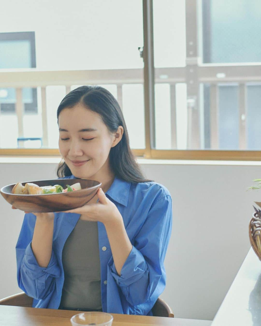 赤坂由梨さんのインスタグラム写真 - (赤坂由梨Instagram)「📷 @eripope   まだちょっと暑かったね、この日🥗🍍」11月14日 21時11分 - __fuyuri