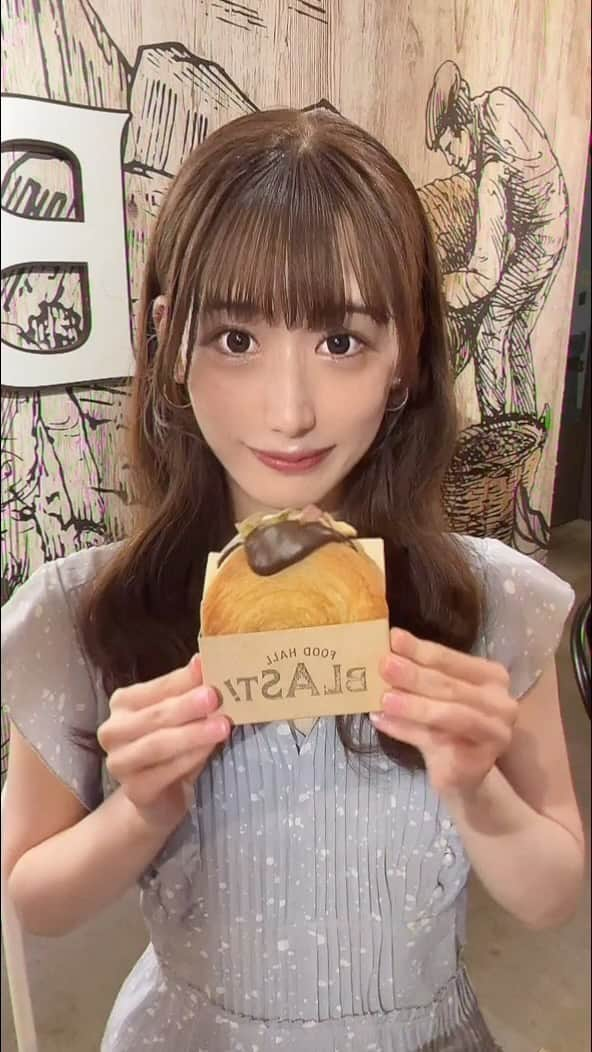 渡辺美優紀のインスタグラム：「ニューヨークロール美味しかったからまた食べたい🤤💕  #フリーモデル #フリーランスモデル #フリーモデル東京 #広告モデル #ファッションモデル #ブライダルモデル #コスプレイヤー #サロモ #サロンモデル #ファッションショーモデル #ランウェイモデル #ビューティーモデル #美容モデル #撮影依頼募集中 #撮影依頼受付中  #cosplayer #ニューヨークロール」