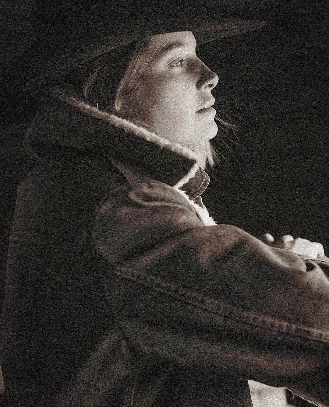 ブリジット・マルコムのインスタグラム：「Not sure if you’ve noticed but I really like horses 🤌 @diamondcrossranch」