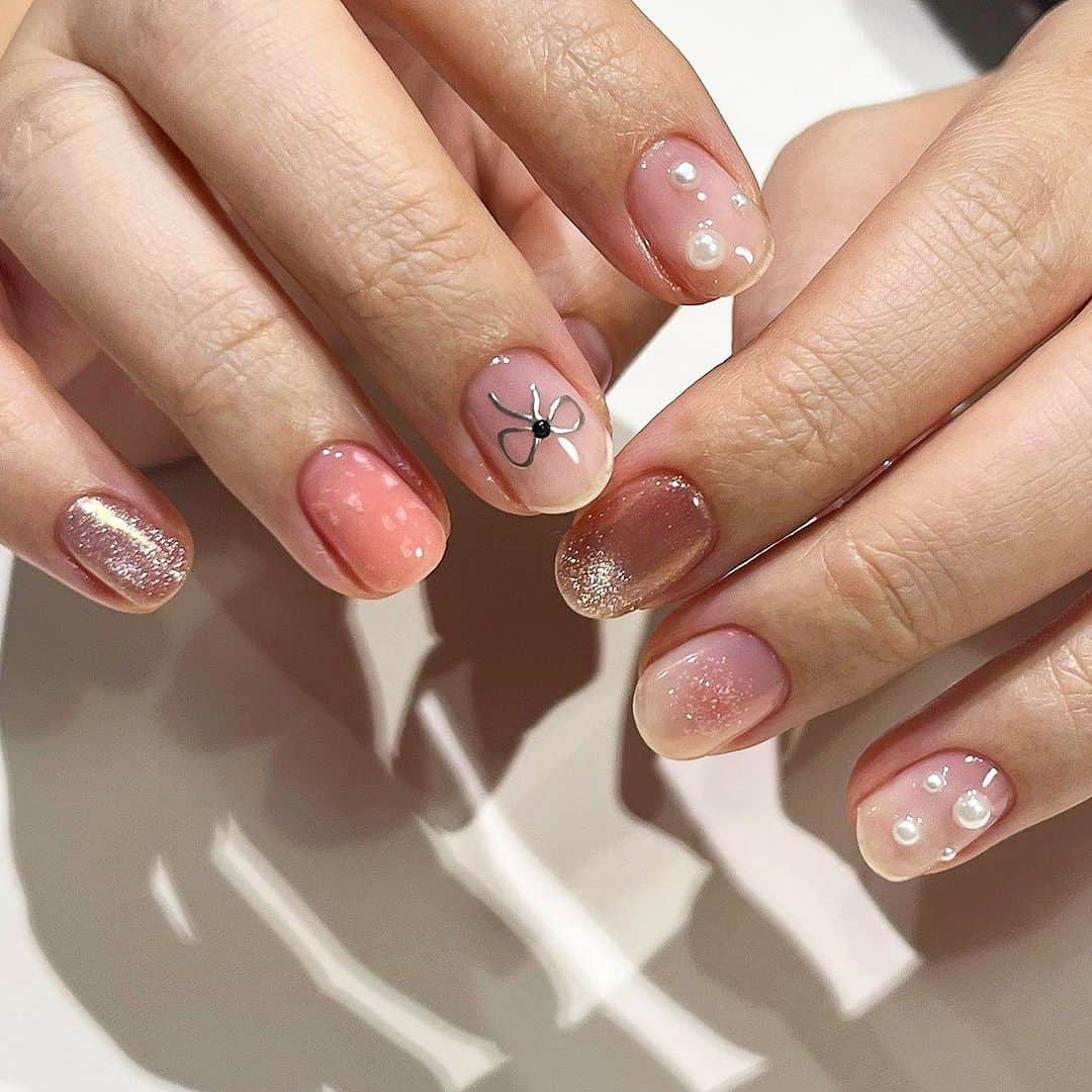 inthinkのインスタグラム：「🎀🍑 designed by @inthink._623nail   ＿＿＿＿＿＿＿＿＿＿＿＿＿＿＿＿＿＿＿＿  ℡ 03-6418-5091  〒150-0001 東京都渋谷区神宮前6-23-6浅井ビル5F  inthink」