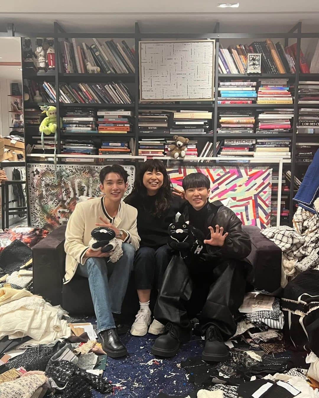 ジョシュアさんのインスタグラム写真 - (ジョシュアInstagram)「Paris 💙」11月14日 21時40分 - joshu_acoustic