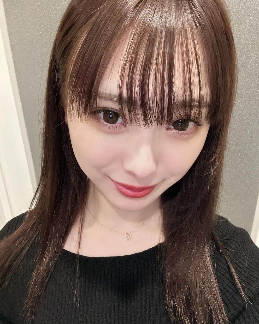 梅山恋和のインスタグラム：「さむい〜  .  .  #自撮り」