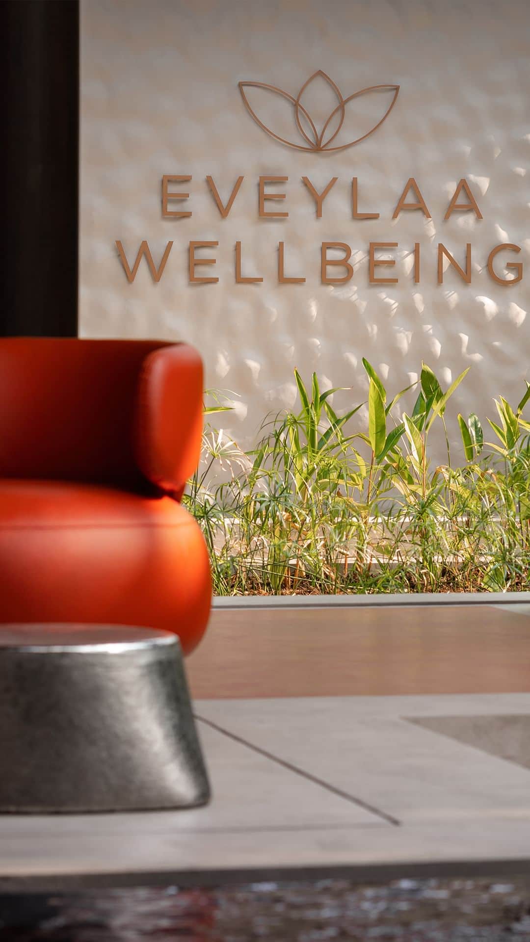 Velaa Private Islandのインスタグラム：「We retreat to the calming surrounds of Eveylaa Wellbeing with Dr Peeyush as he guides us through the Kapha body type in the fourth and final chapter of Eveylaa Moments for this season. #EveylaaMoments #VelaaPrivateIsland」