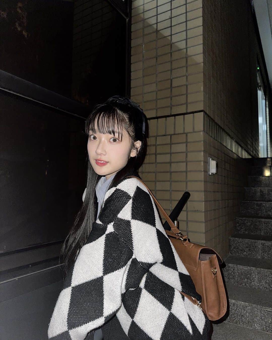 結海さんのインスタグラム写真 - (結海Instagram)「＊＊  𝑺𝒄𝒉𝒐𝒐𝒍 ！  🏫🎒✐☡📖  ＊＊   #みんな得意教科なにorなんだった？🧐💭」11月14日 22時02分 - lgm_yumi_official