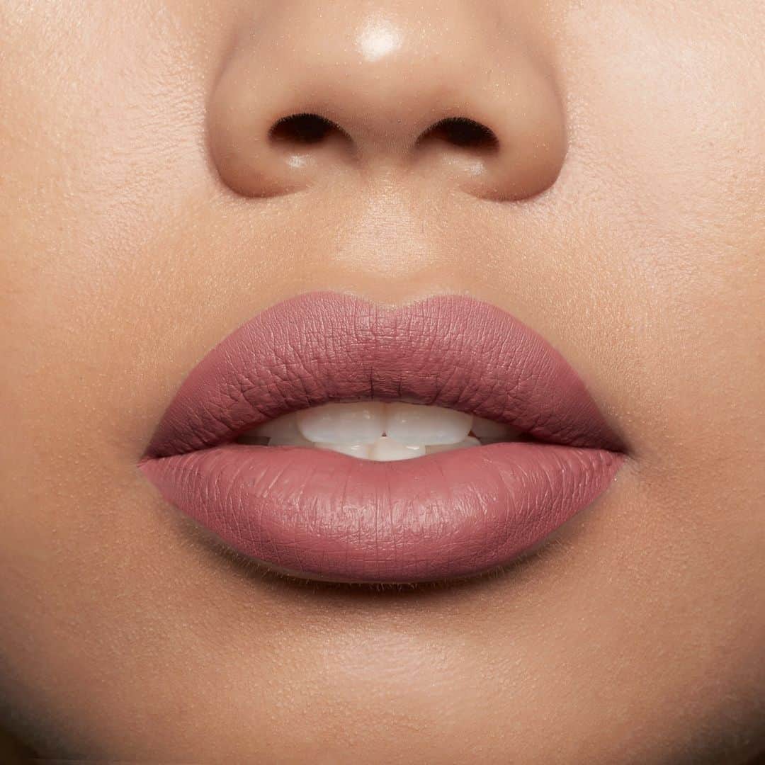 Stila Cosmeticsのインスタグラム：「Patina 😍⁠ ⁠ The universally flattering shade that STAYS ALL DAY. Shop the Stay All Day Liquid Lipstick in Patina @ StilaCosmetics.com and for a limited time, only A deluxe-sized Patina is available along with Miele Shimmer in the Cool & Collected Set – A $24 value for only $20 😍⁠ ⁠ #Stila #StilaCosmetics #HolidaySet #GiftSet #LiquidLipstick⁠」
