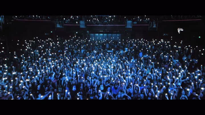 のインスタグラム：「Today is the first show BABYMETAL WORLD TOUR 2023 EU and UK!💥🦊💥 🔥Are you ready to head bang!?🔥  #BABYMETAL #BABYMETALWORLDTOUR2023」