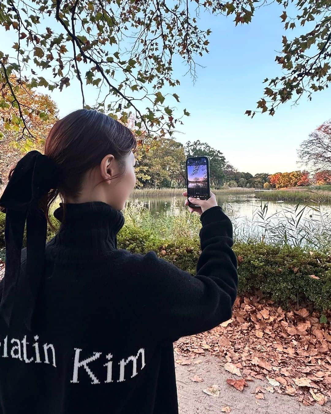 深瀬美桜さんのインスタグラム写真 - (深瀬美桜Instagram)「お散歩好き~~🚶🏼‍♀️🍂」11月14日 22時29分 - fukasemio