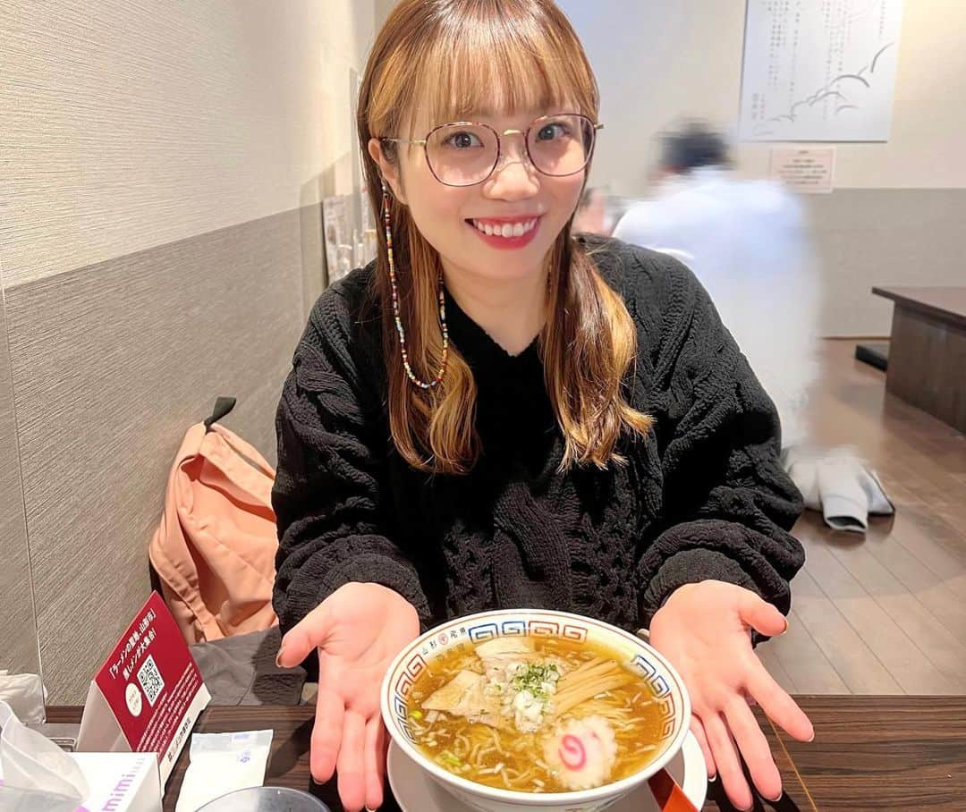 朝倉さやさんのインスタグラム写真 - (朝倉さやInstagram)「山形は麺処でもあんのよー！！！💓  先日、あっさり系ラーメンが食べたくて亞呉屋さんさ🍜 んまいっけ〜(しかも細麺と太麺選べるよ🥹今回はあごだし中華そばの細麺にしたよ🥹)  入りやすくて美味しいラーメン屋さん:)すきー！ #山形 #ラーメン #亞呉屋 #中華そば #Japan #Yamagata #Rahmen #sayaasakura」11月14日 22時29分 - asakurasaya