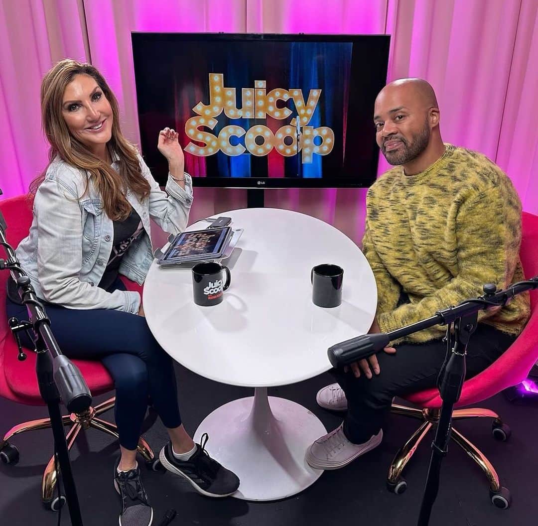 ヘザー・マクドナルドのインスタグラム：「Dropped by Juicy Scoop with @heathermcdonald to discuss a mix of BravoCon, Real Housewives ☕️ and of course Pop Culture!! Listen on your favorite podcast platform and watch it on YouTube! #rhoa #rhodubai #rhobh #rhop #bravocon #kempire #juicyscoop」