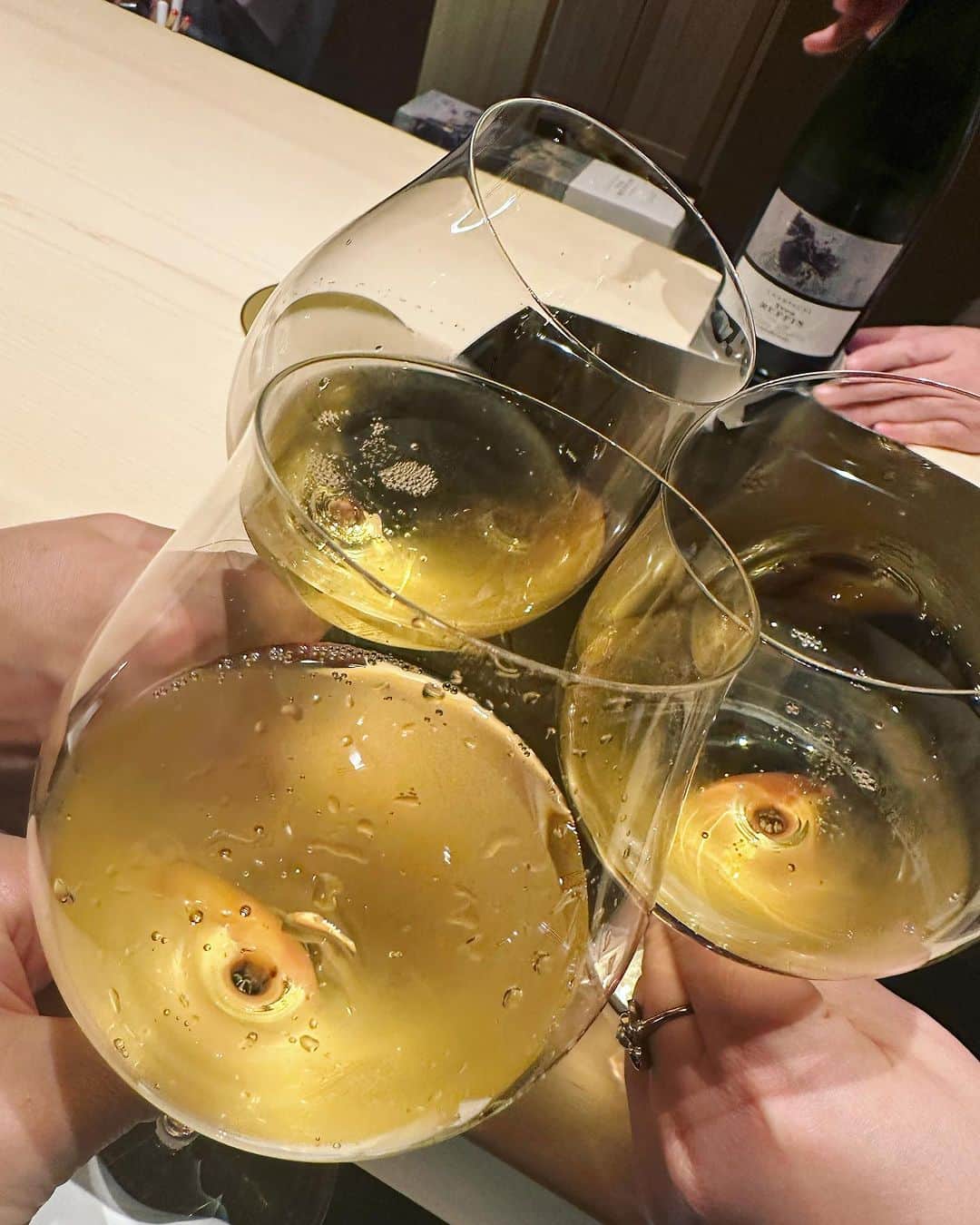片桐衣理さんのインスタグラム写真 - (片桐衣理Instagram)「お料理NGにて食材とワインのみ。^_^ #和食 #魂の和食 #大好きな方のお誕生日祝い」11月14日 22時32分 - dr._eri
