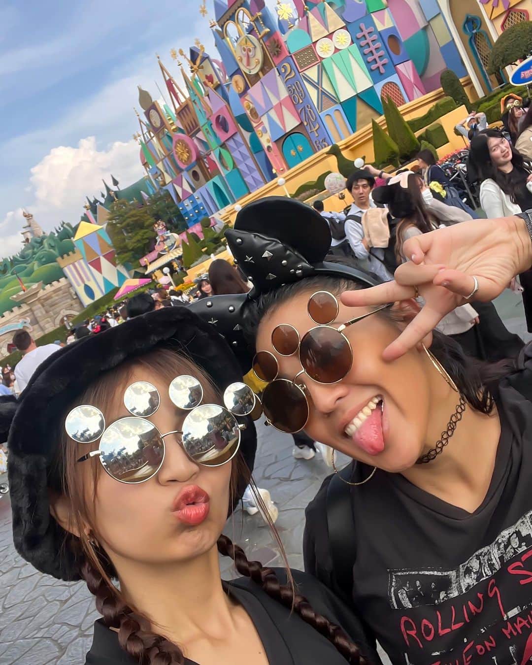 DJ Cellyさんのインスタグラム写真 - (DJ CellyInstagram)「楽しくて大好きすぎるから写真残させて🫶  #tokyodisneyland」11月14日 22時45分 - celly_cecilia