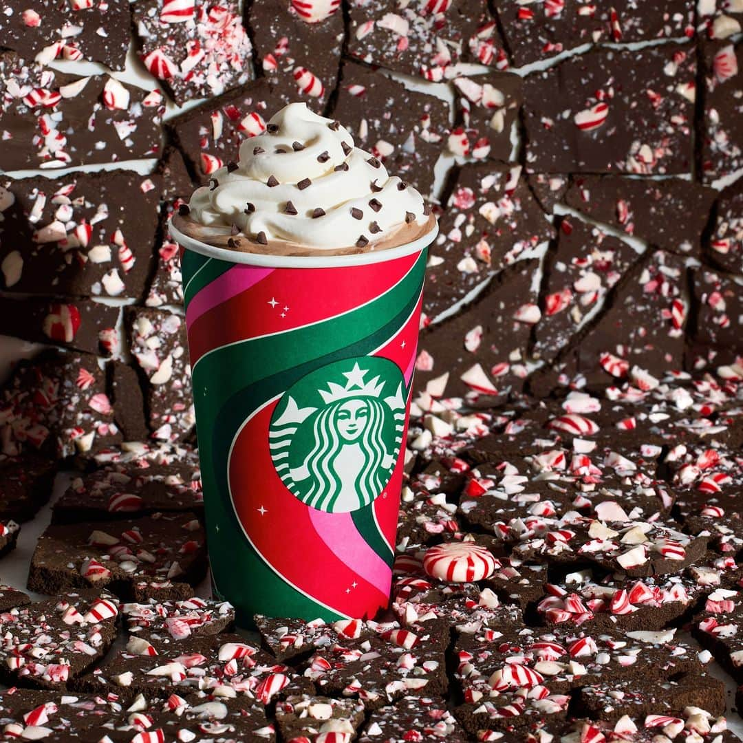 Starbucksのインスタグラム：「Peppermint Mocha is back. ❤️」