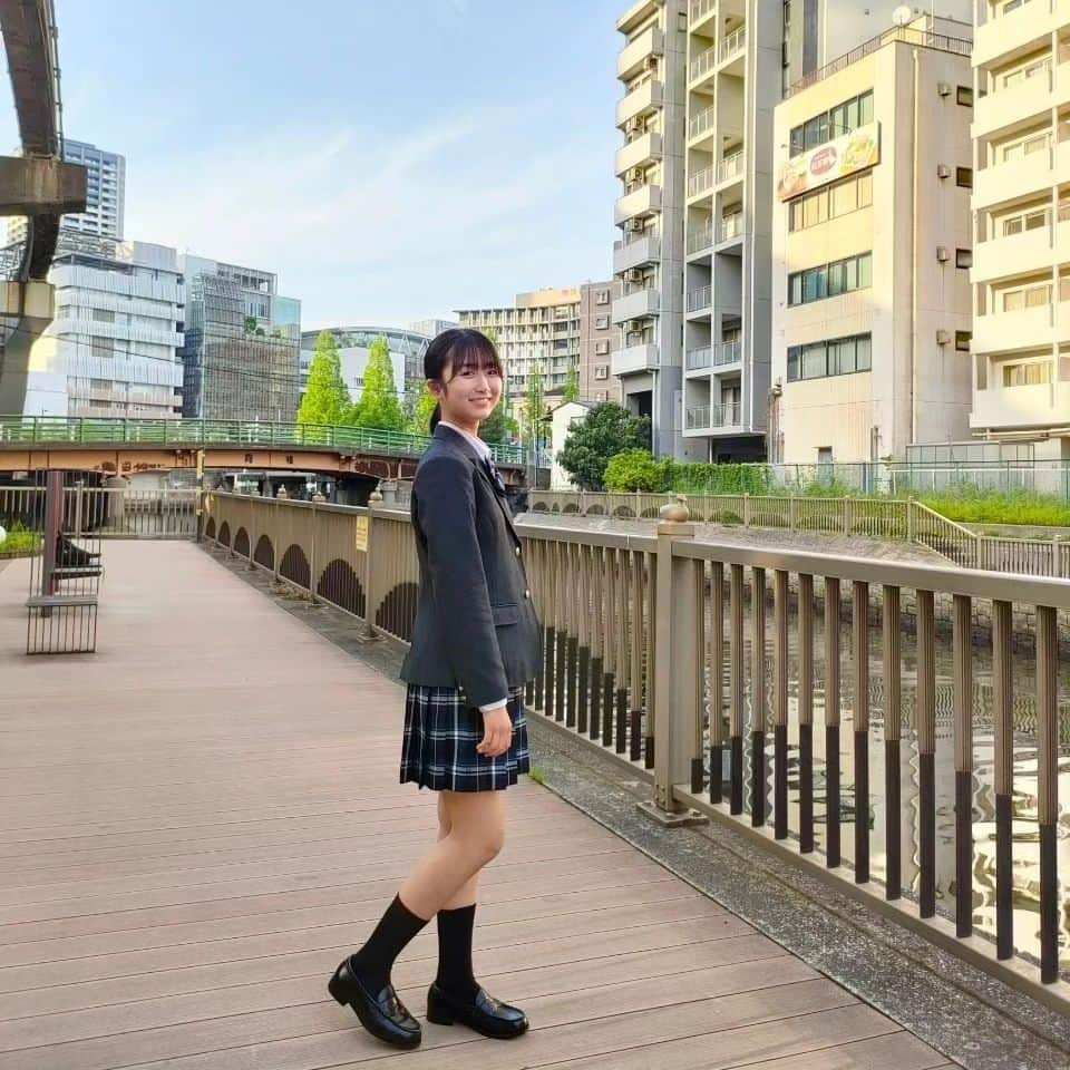 西川実花のインスタグラム：「春の頃の写真です😂🌸  #08#jc3#ljc#15yearsold#中学生#制服」