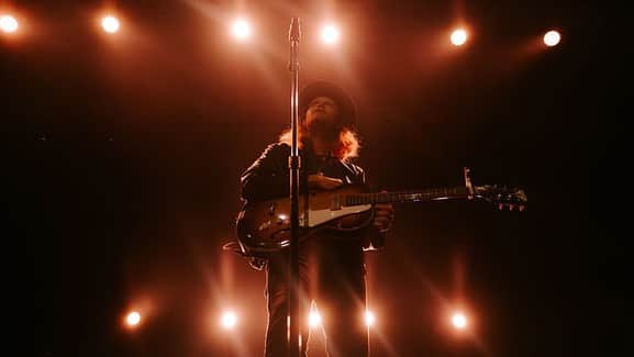 The Lumineersさんのインスタグラム写真 - (The LumineersInstagram)「Bogotá! Loudest crowd yet! ♥️🇨🇴♥️ | 📸: @rkdeeb」11月14日 23時30分 - thelumineers