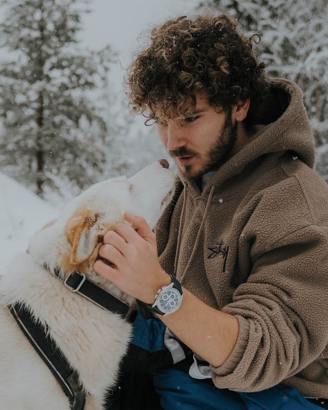 Hamilton Watchさんのインスタグラム写真 - (Hamilton WatchInstagram)「A week full of adventure and exploration in Finland, with special guests to kick off the festive season.  #hamiltonwatch #hamiltonfamily #happyholidayswhereveryouare」11月14日 23時24分 - hamiltonwatch