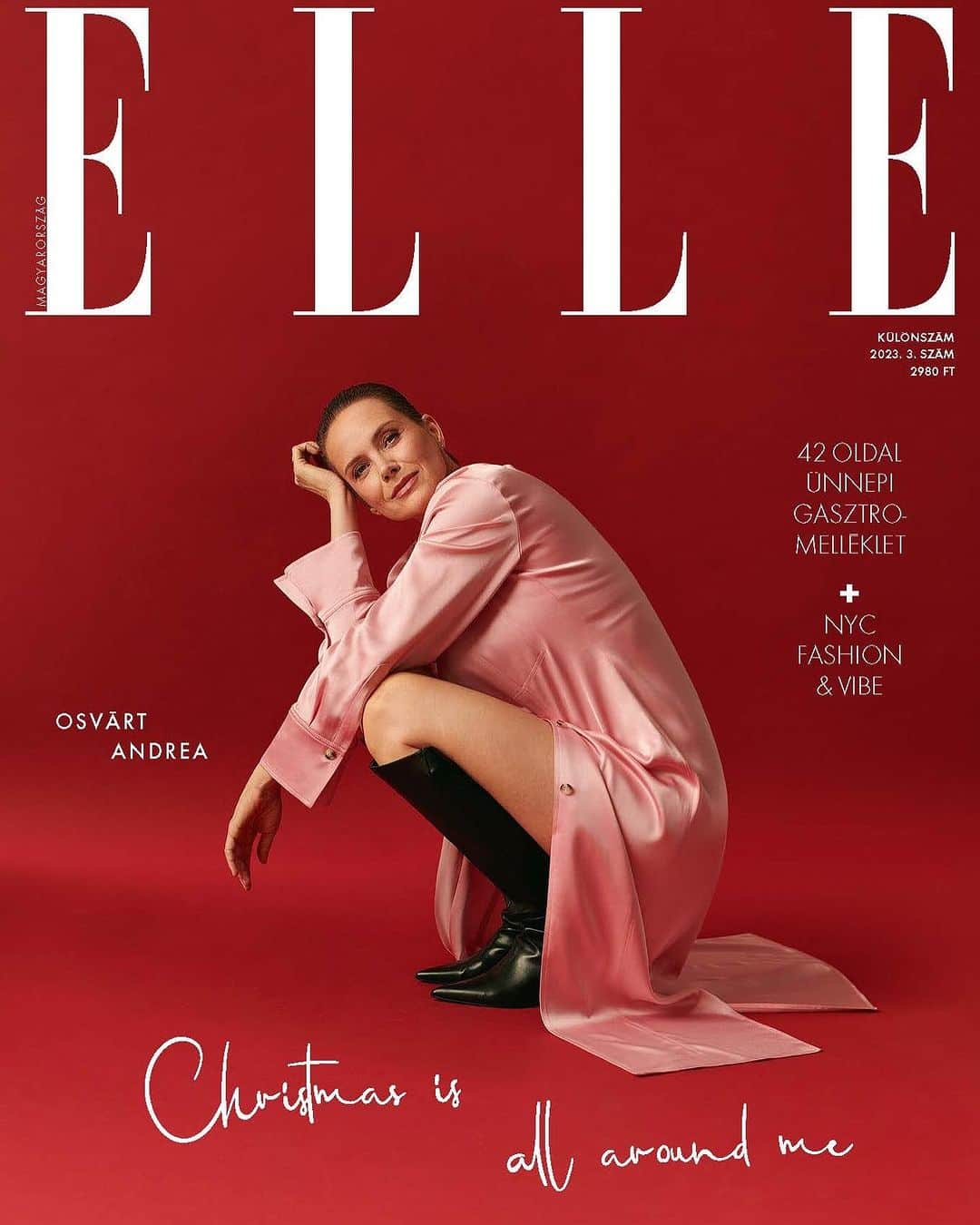 アンドレア・オズヴァルトのインスタグラム：「@ellehungary, thank you and your team for having me in your #xmas issue ❤️ I love prepping for #Christmas! 🎄💫✨ Love is all around us!」