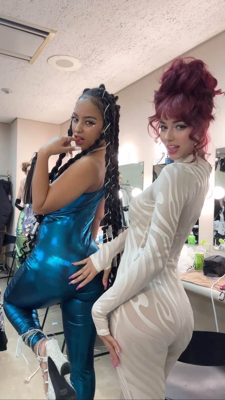 RINAのインスタグラム：「けほりっ😮‍💨✊⭐️」