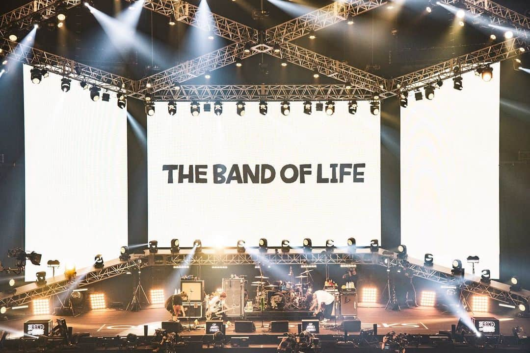 04 Limited Sazabysさんのインスタグラム写真 - (04 Limited SazabysInstagram)「. 11/12(日) 日本武道館 DAY2 『THE BAND OF LIFE』  📸 @ninjajon」11月14日 23時46分 - 04limitedsazabys_official